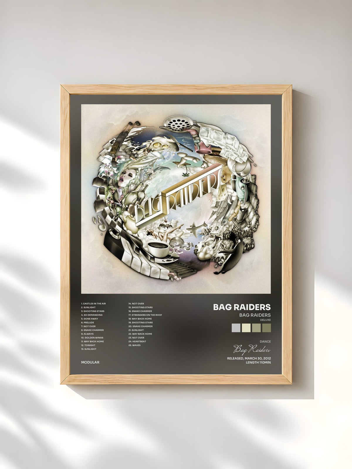 #bois Tableau de l'album Bag Raiders (Deluxe) de Bag Raiders, cadre en bois brut, imprimé et encadré en France