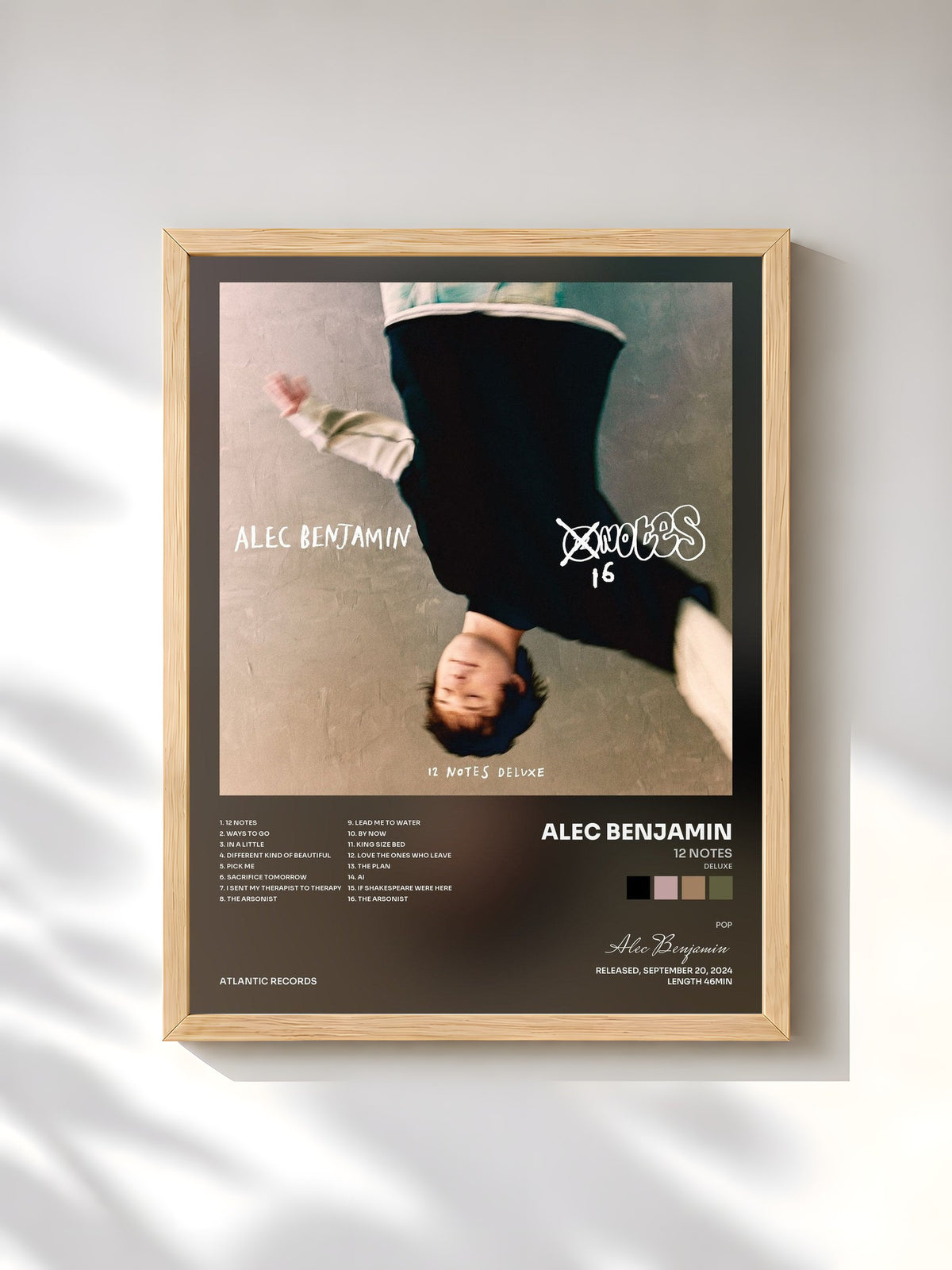 #bois Tableau de l'album 12 Notes (Deluxe) [16 Notes] de Alec Benjamin, cadre en bois brut, imprimé et encadré en France