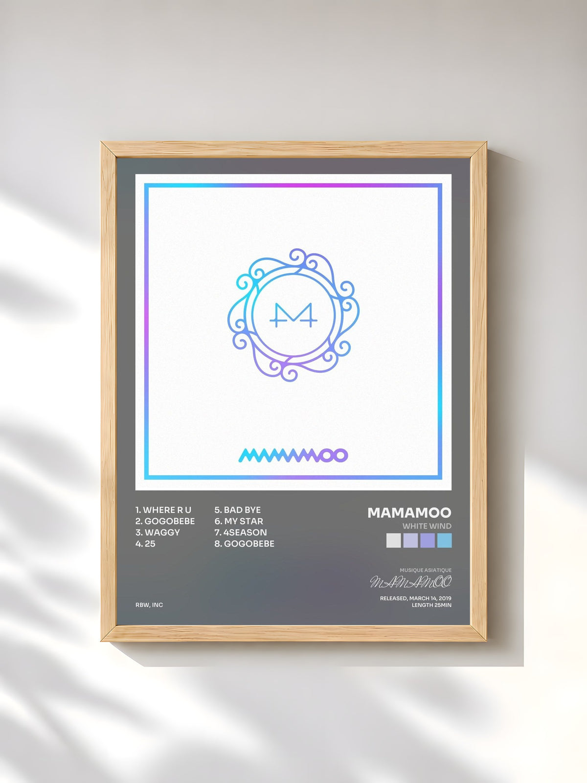 #bois Tableau de l'album White Wind de MAMAMOO, cadre en bois brut, imprimé et encadré en France
