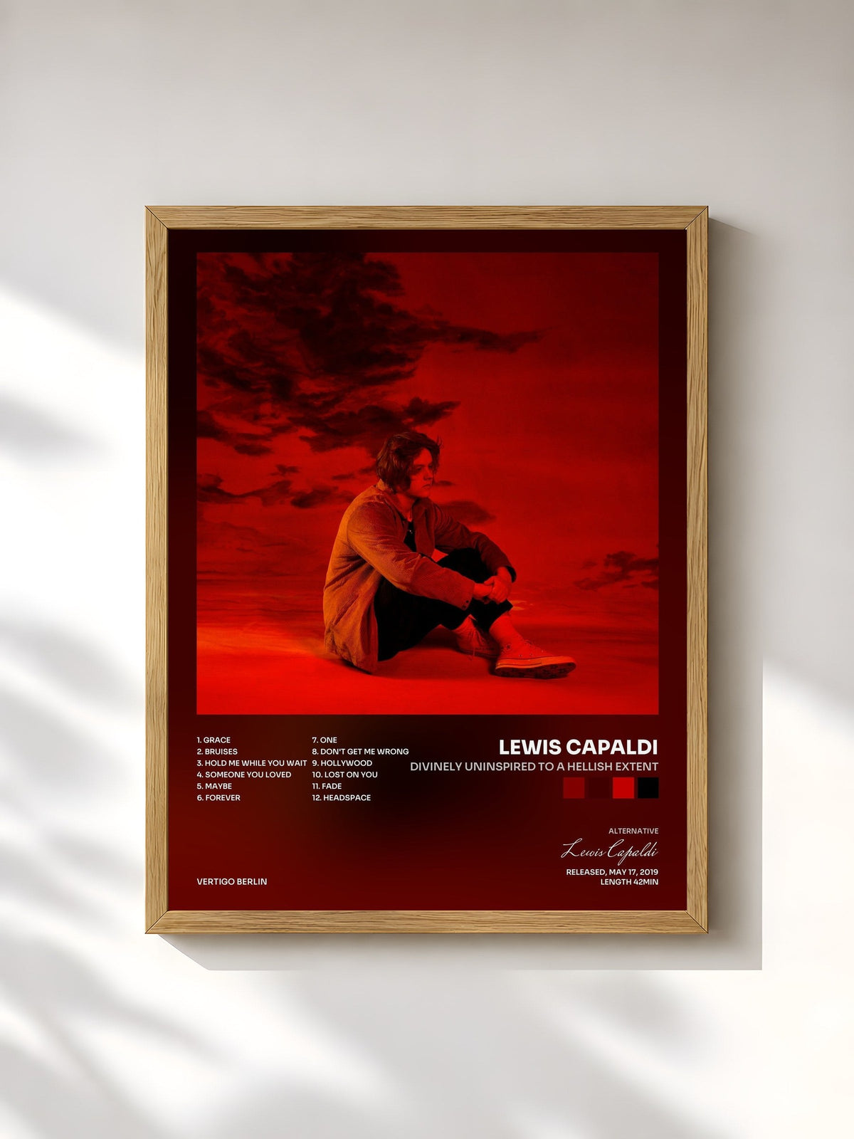 #bois Tableau de l'album Divinely Uninspired To A Hellish Extent de Lewis Capaldi, cadre en bois brut, imprimé et encadré en France
