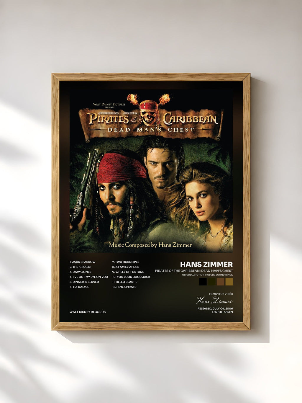 #bois Tableau de l'album Pirates of the Caribbean: Dead Man's Chest (Original Motion Picture Soundtrack) de Hans Zimmer, cadre en bois brut, imprimé et encadré en France