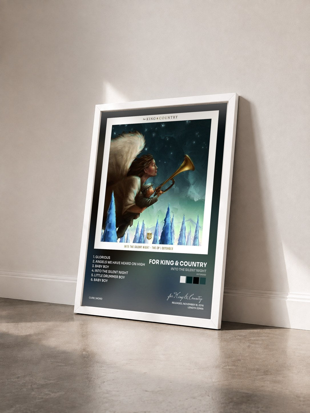 #blanc Tableau de l'album Into The Silent Night (Extended) de for King & Country vu de trois quarts, cadre blanc