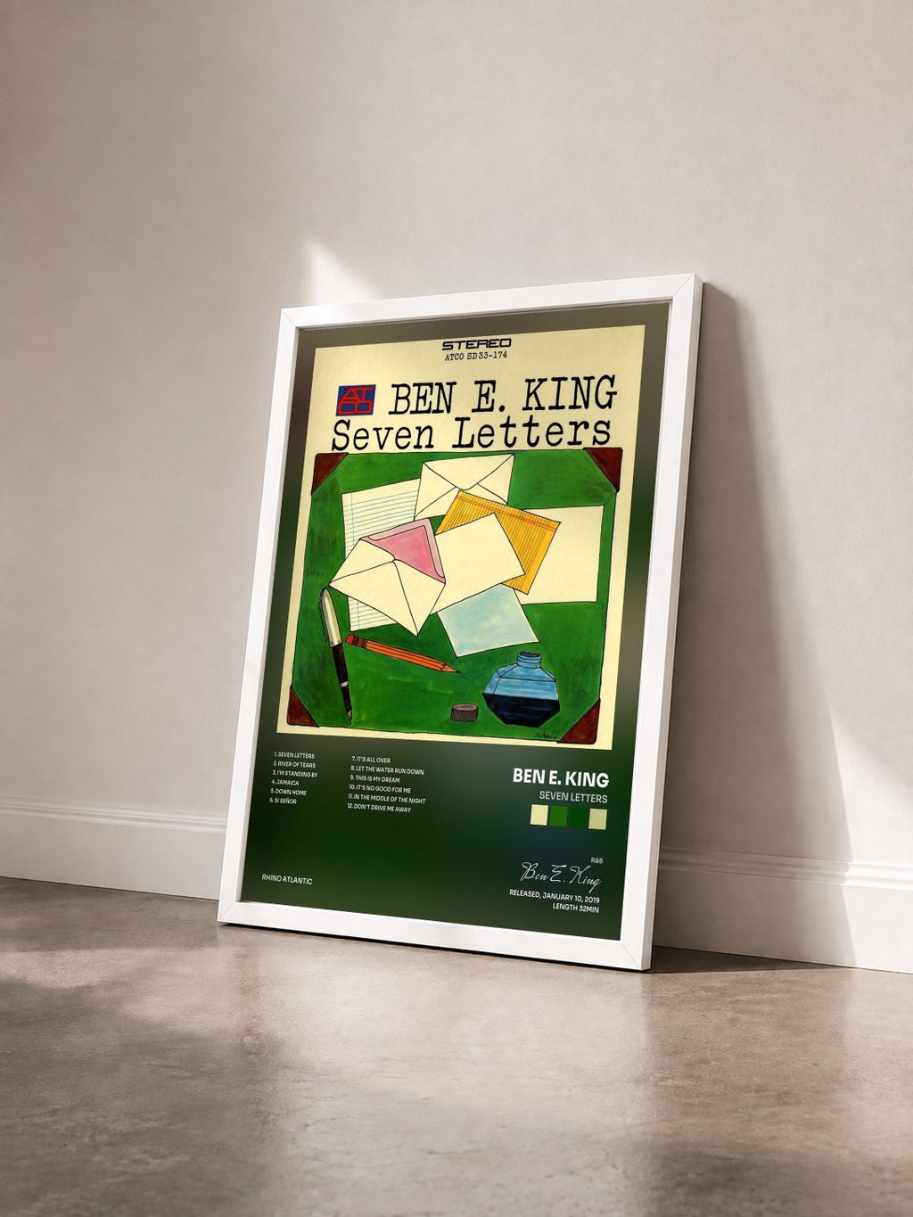 #blanc Tableau de l'album Seven Letters de Ben E. King vu de trois quarts, cadre blanc