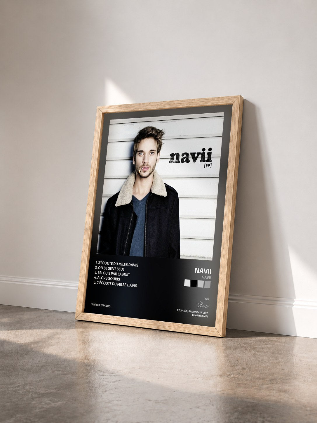#bois Tableau de l'album Navii de Navii vu de trois quarts, cadre en bois brut