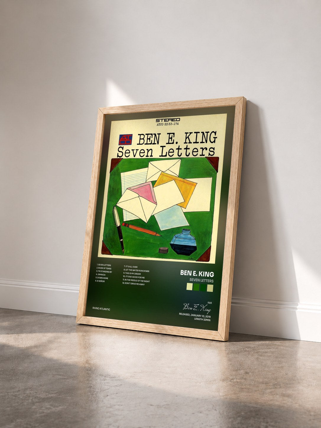#bois Tableau de l'album Seven Letters de Ben E. King vu de trois quarts, cadre en bois brut