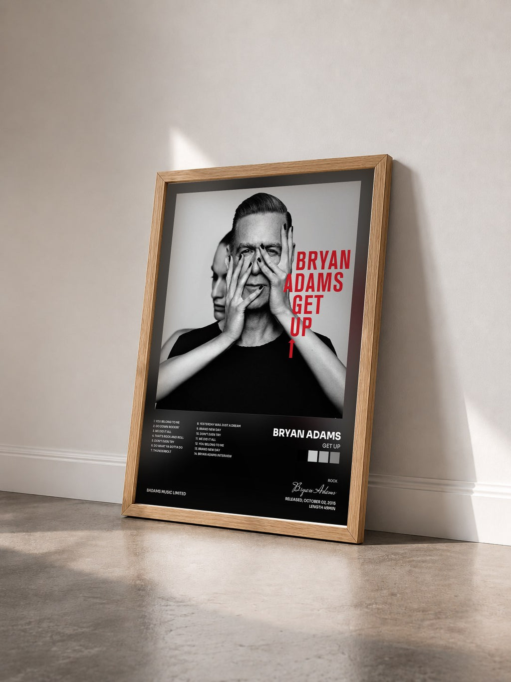 #bois Tableau de l'album Get Up de Bryan Adams vu de trois quarts, cadre en bois brut