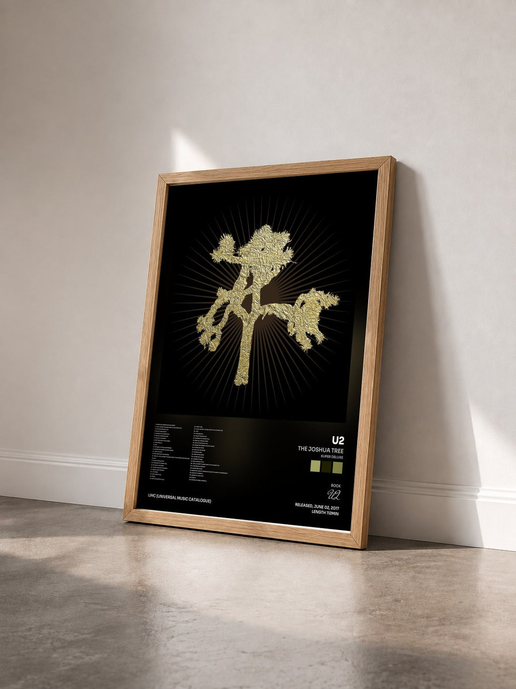 #bois Tableau de l'album The Joshua Tree (Super Deluxe) de U2 vu de trois quarts, cadre en bois brut