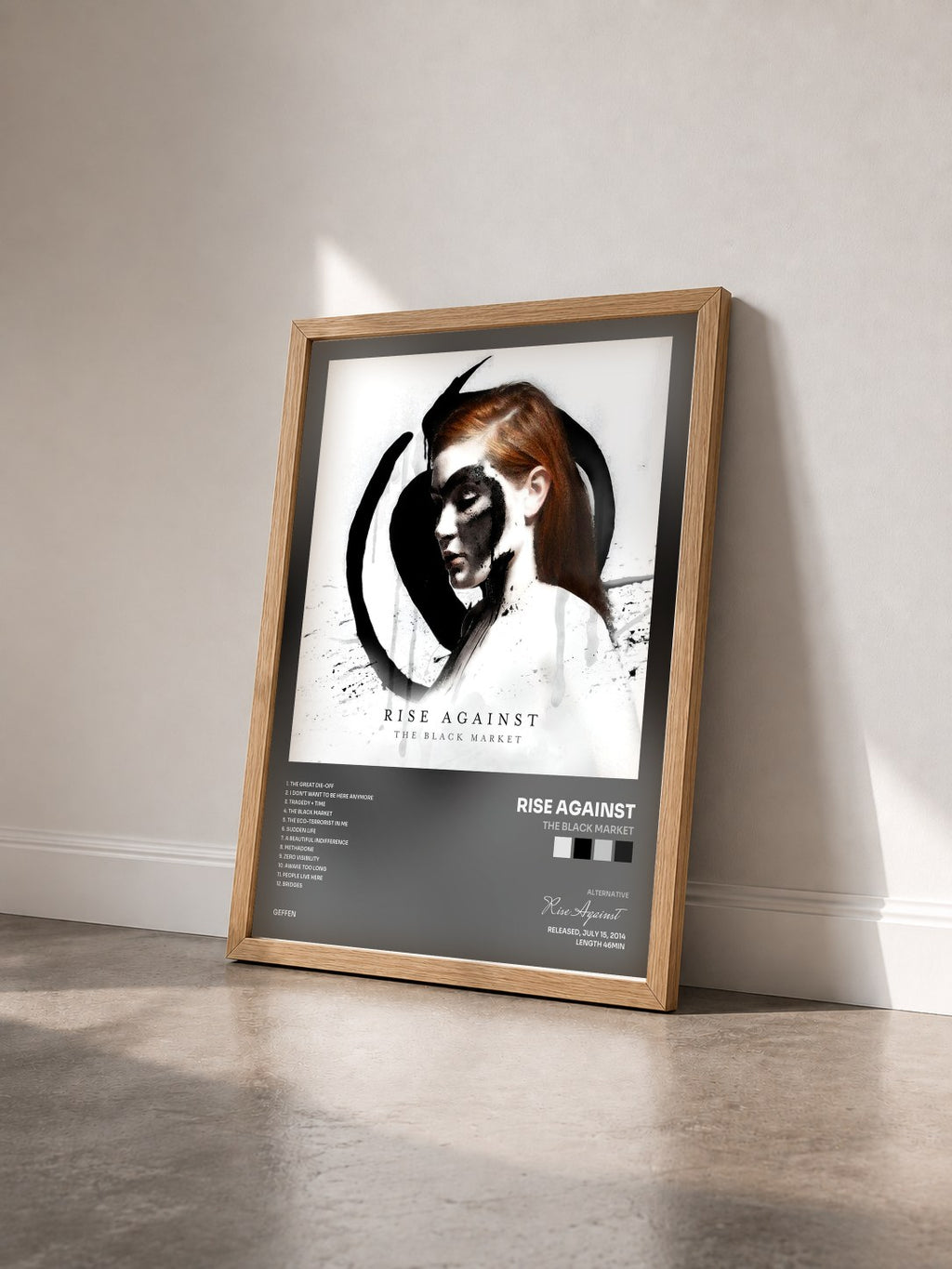 #bois Tableau de l'album The Black Market de Rise Against vu de trois quarts, cadre en bois brut