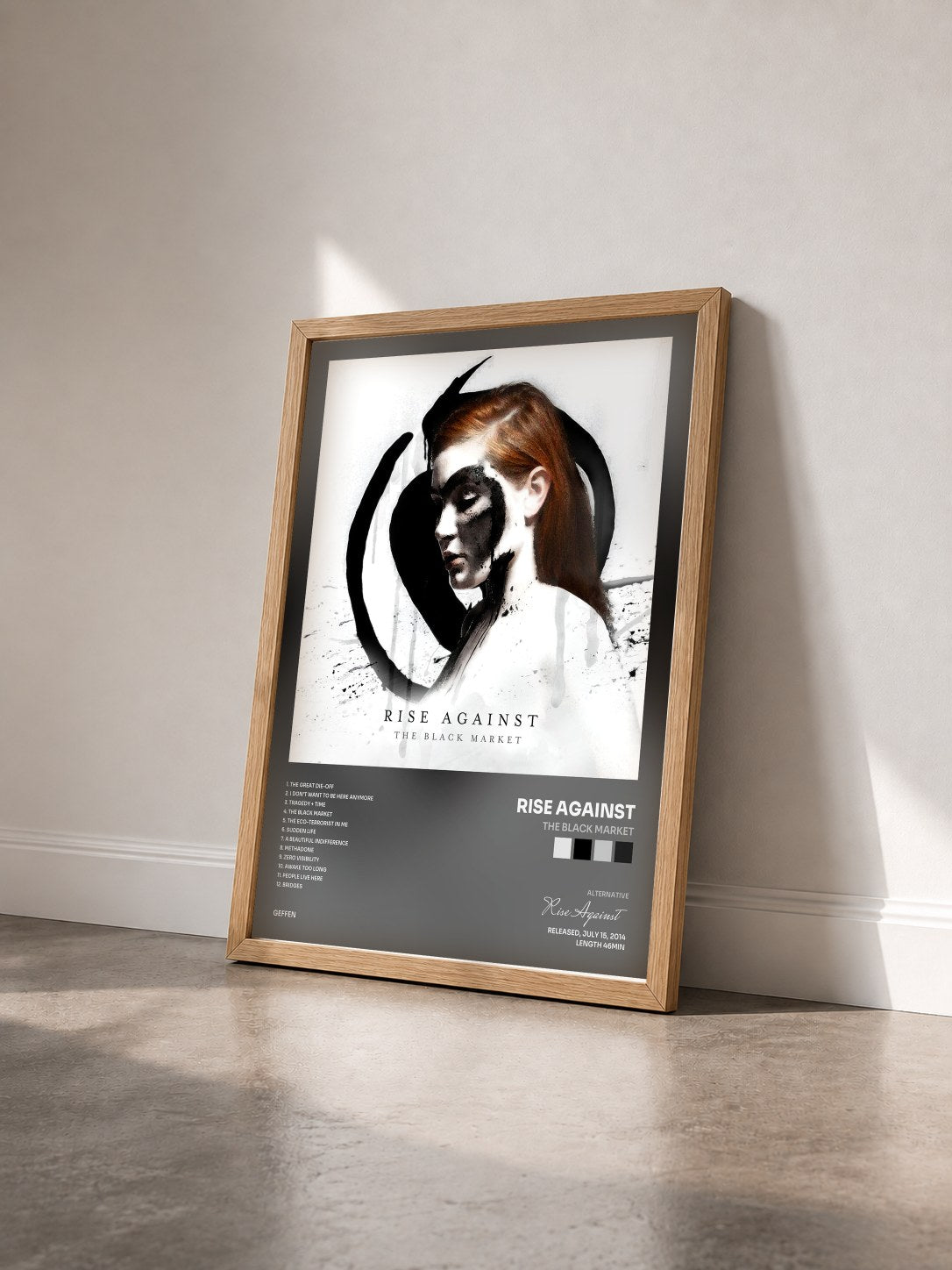 #bois Tableau de l'album The Black Market de Rise Against vu de trois quarts, cadre en bois brut