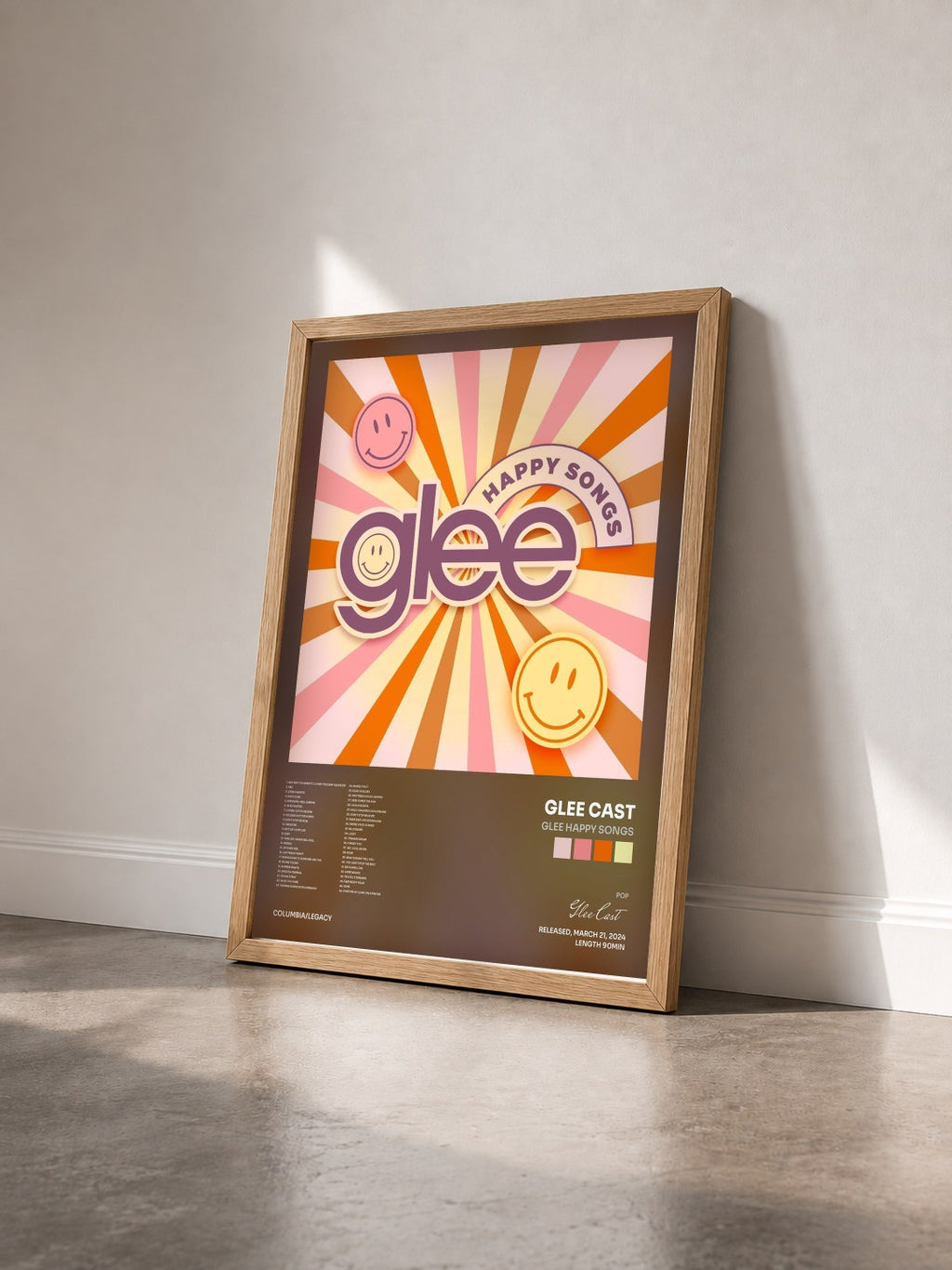 #bois Tableau de l'album Glee Happy Songs de Glee Cast vu de trois quarts, cadre en bois brut