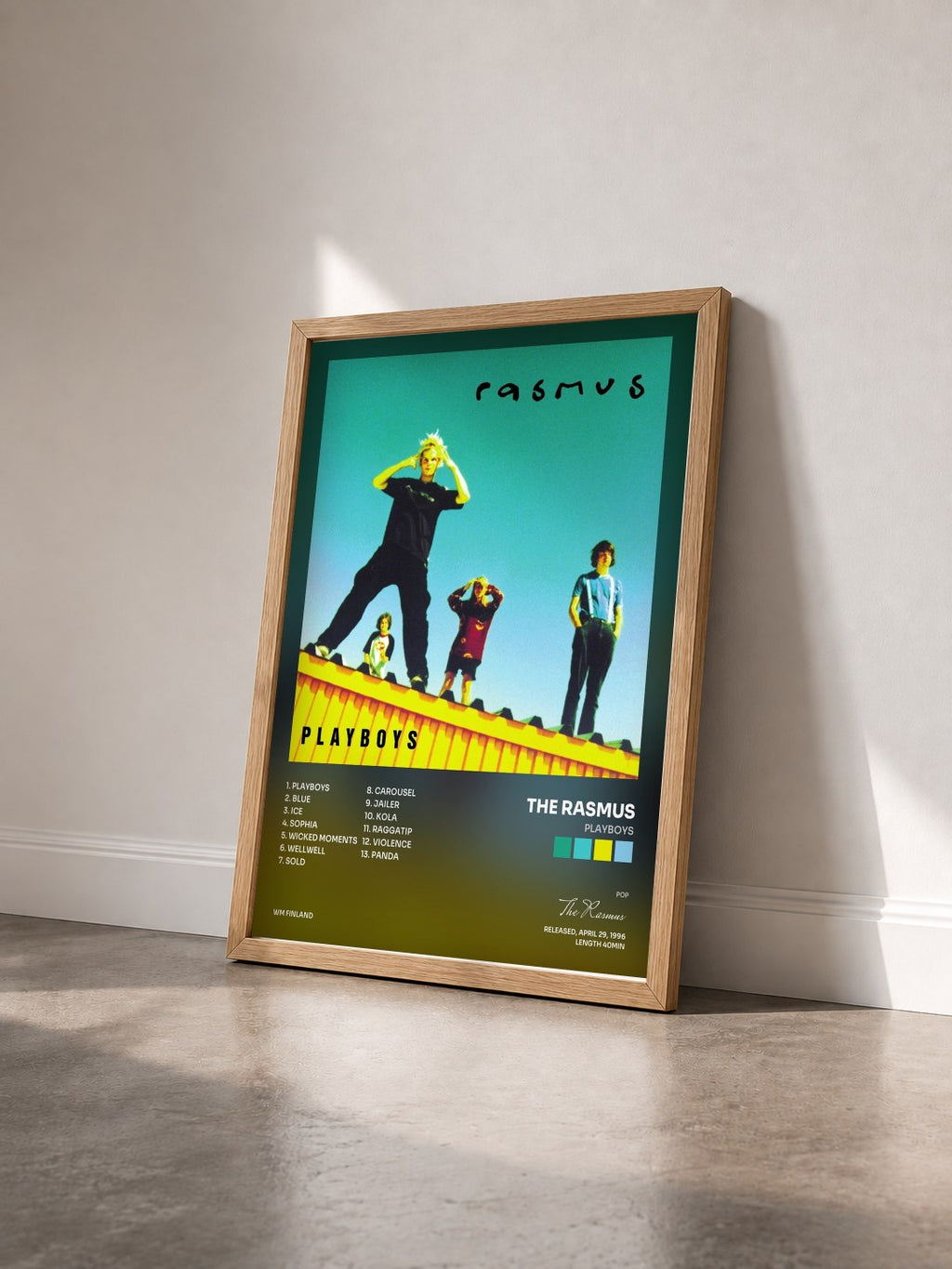 #bois Tableau de l'album Playboys de The Rasmus vu de trois quarts, cadre en bois brut