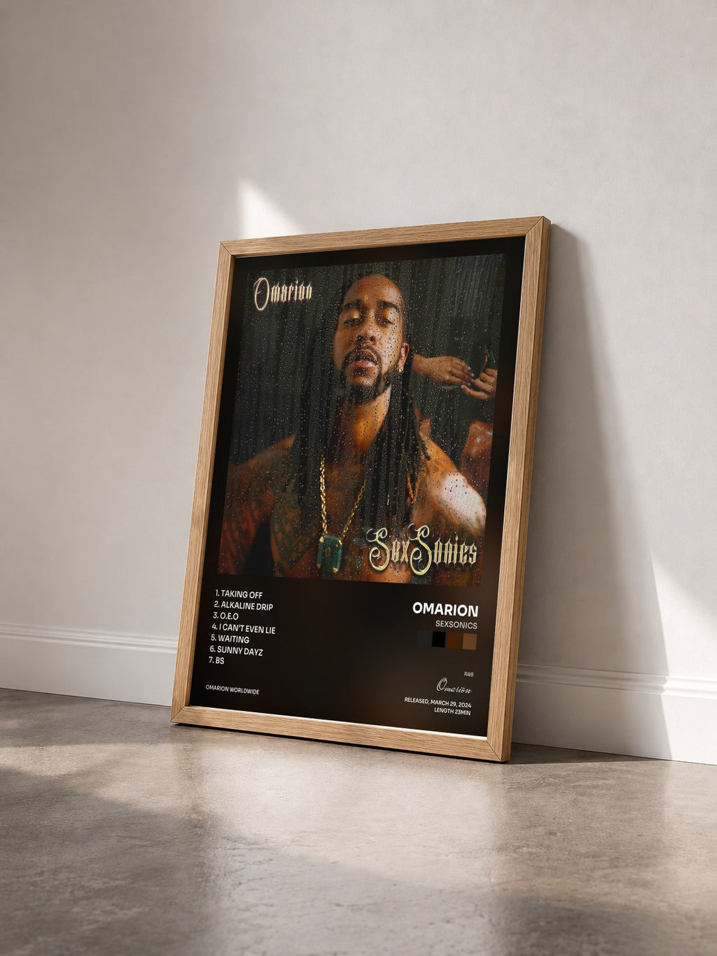 #bois Tableau de l'album SexSonics de Omarion vu de trois quarts, cadre en bois brut