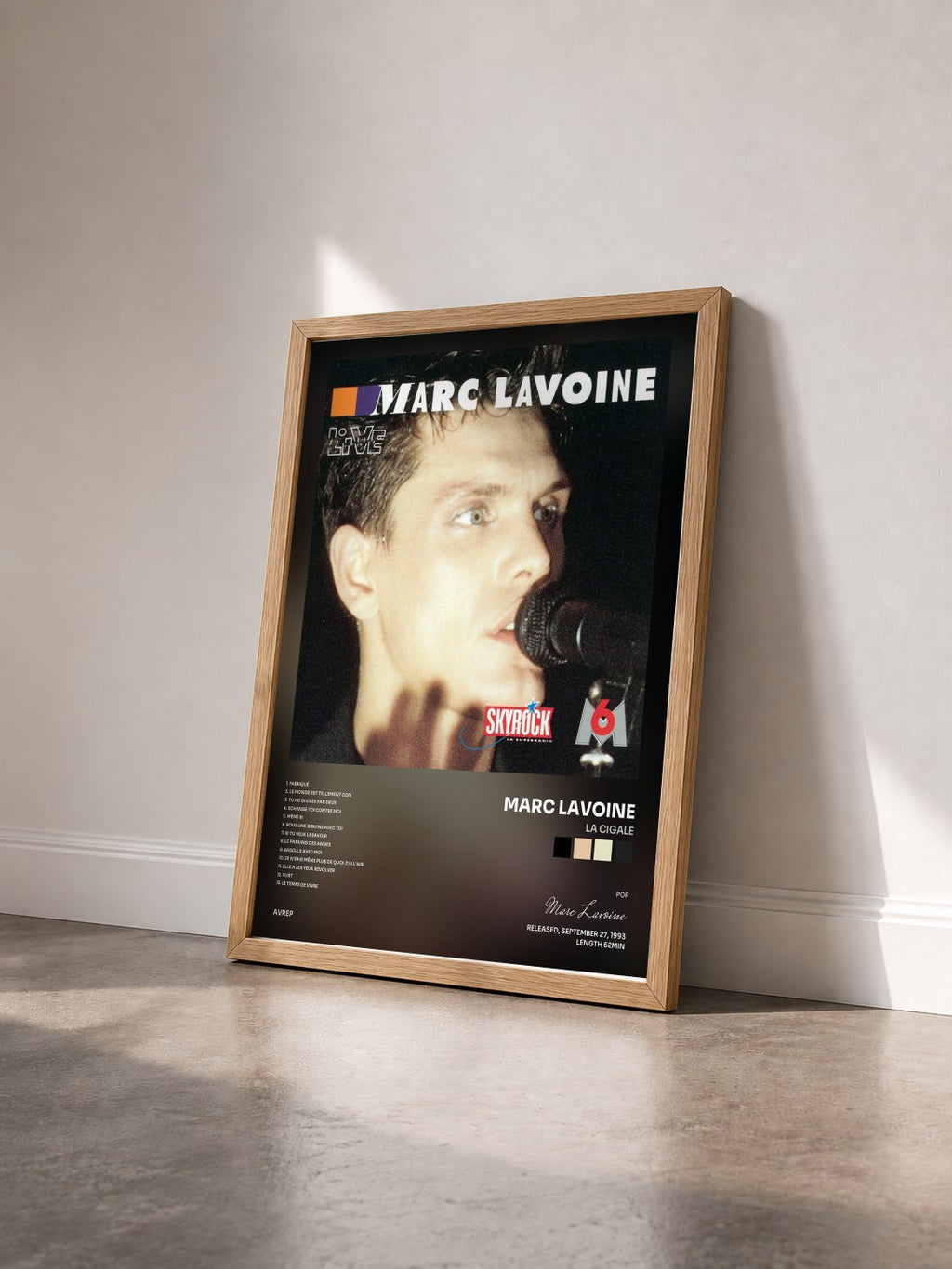 #bois Tableau de l'album La cigale de Marc Lavoine vu de trois quarts, cadre en bois brut