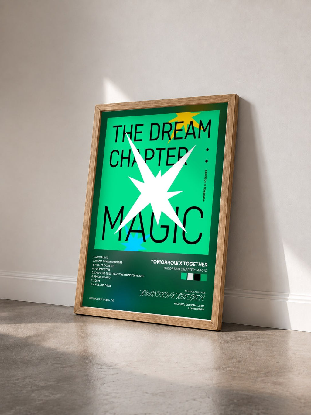 #bois Tableau de l'album The Dream Chapter: MAGIC de TOMORROW X TOGETHER vu de trois quarts, cadre en bois brut