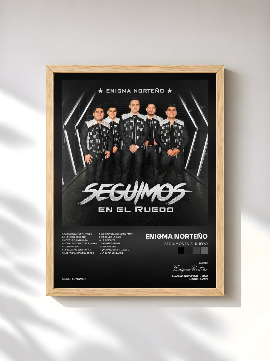 #bois Tableau de l'album Seguimos En El Ruedo de Enigma Norteño, cadre en bois brut, imprimé et encadré en France