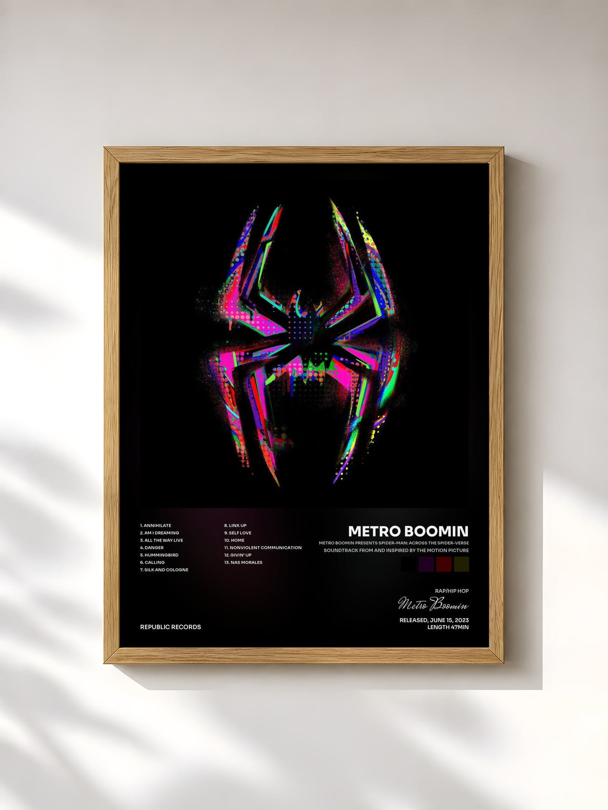 #bois Tableau de l'album METRO BOOMIN PRESENTS SPIDER-MAN: ACROSS THE SPIDER-VERSE (SOUNDTRACK FROM AND INSPIRED BY THE MOTION PICTURE) de Metro Boomin, cadre en bois brut, imprimé et encadré en France