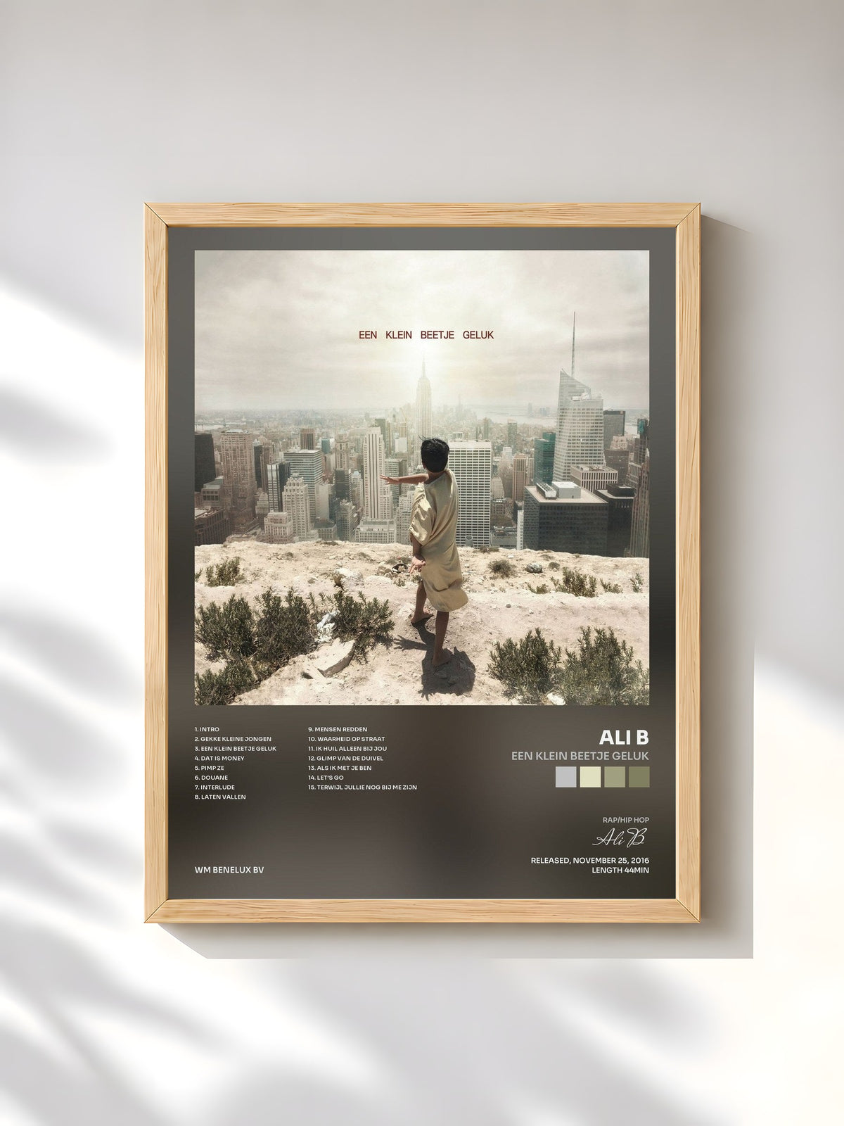 #bois Tableau de l'album Een Klein Beetje Geluk de Ali B, cadre en bois brut, imprimé et encadré en France