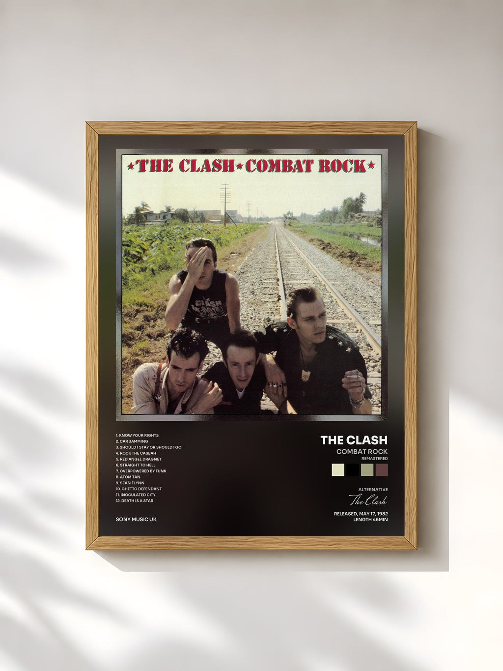 #bois Tableau de l'album Combat Rock (Remastered) de The Clash, cadre en bois brut, imprimé et encadré en France