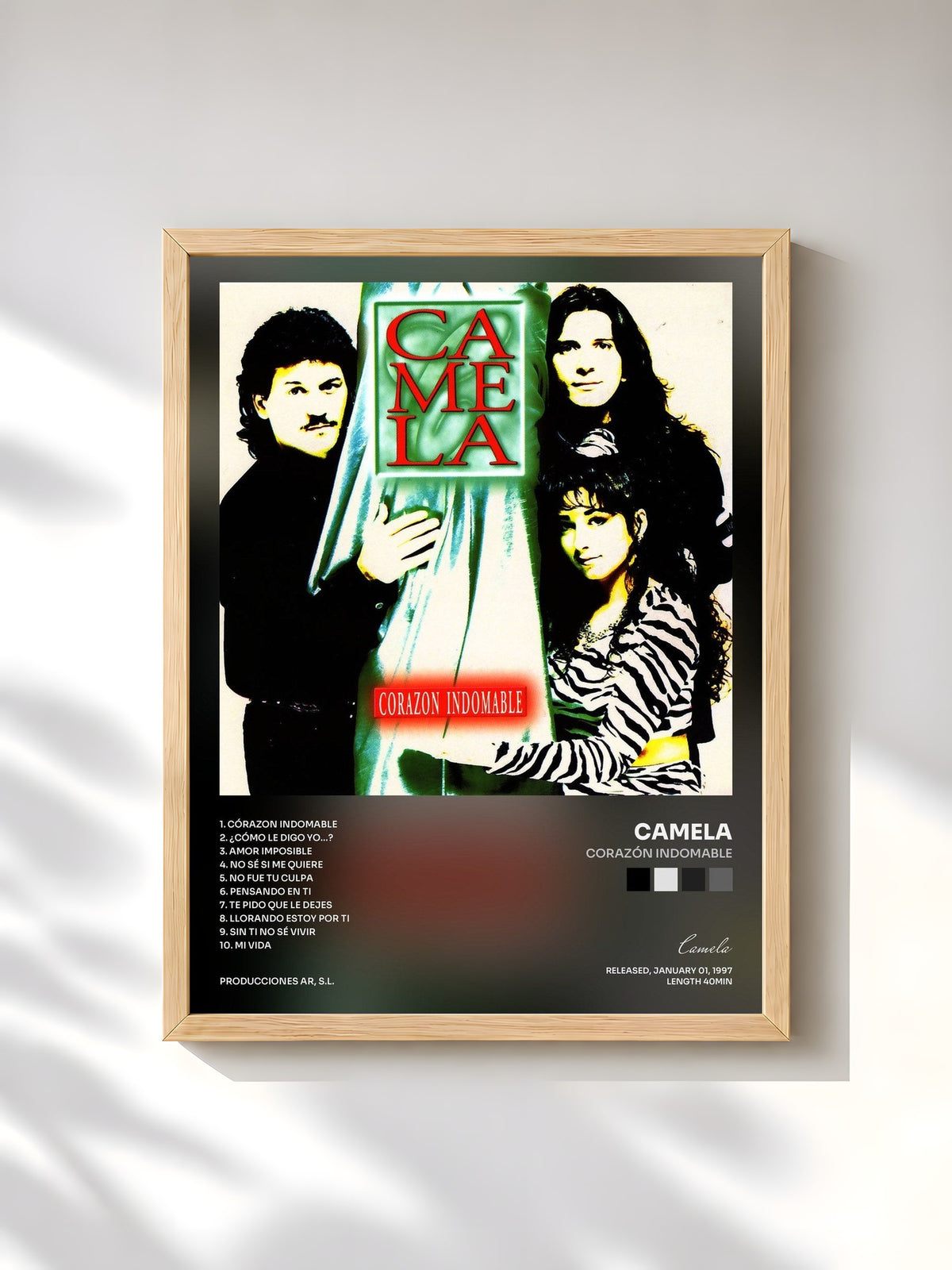#bois Tableau de l'album Corazón Indomable de Camela, cadre en bois brut, imprimé et encadré en France