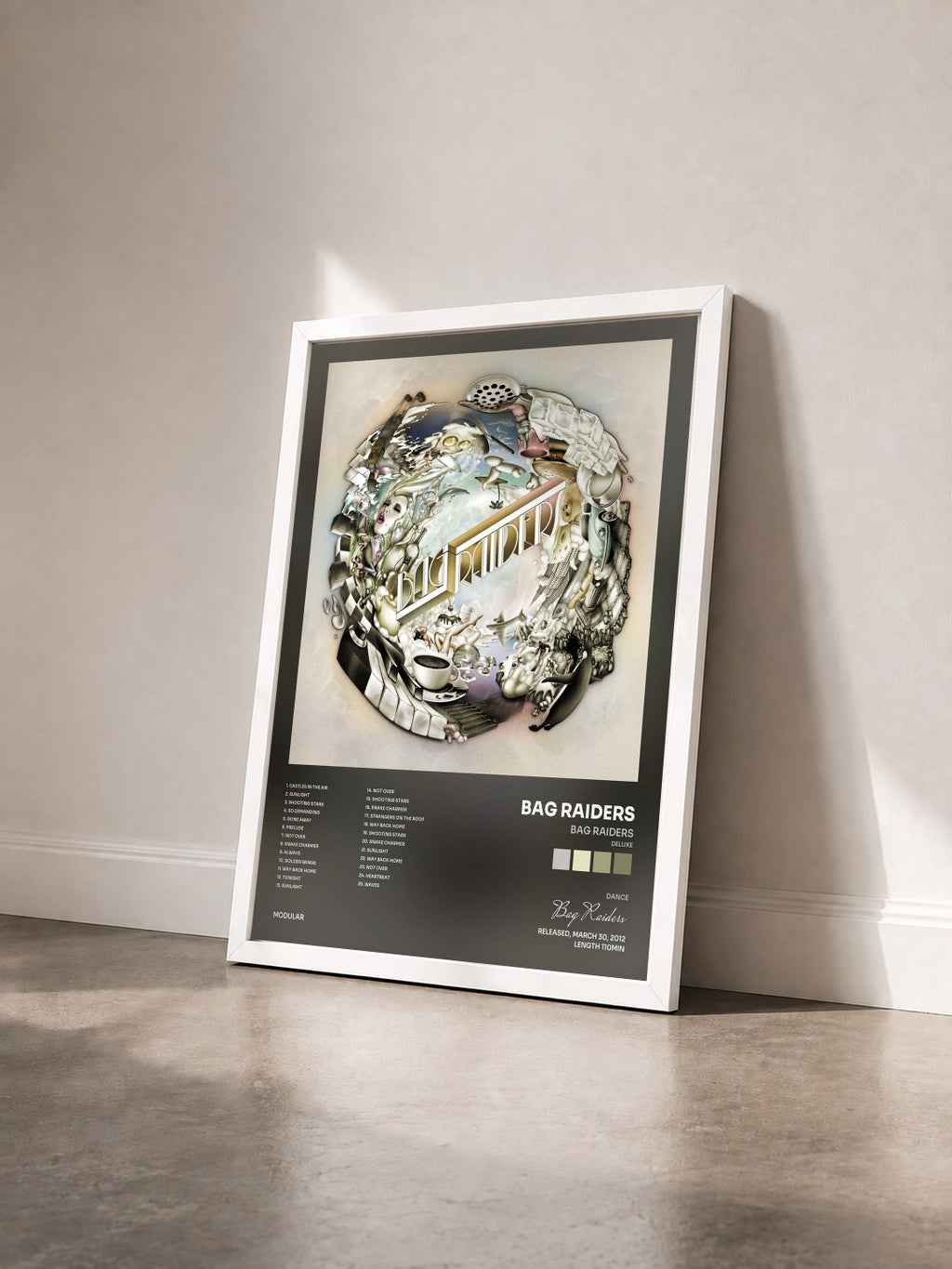 #blanc Tableau de l'album Bag Raiders (Deluxe) de Bag Raiders vu de trois quarts, cadre blanc