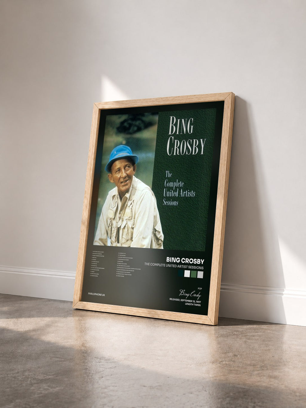 #bois Tableau de l'album The Complete United Artist Sessions de Bing Crosby vu de trois quarts, cadre en bois brut