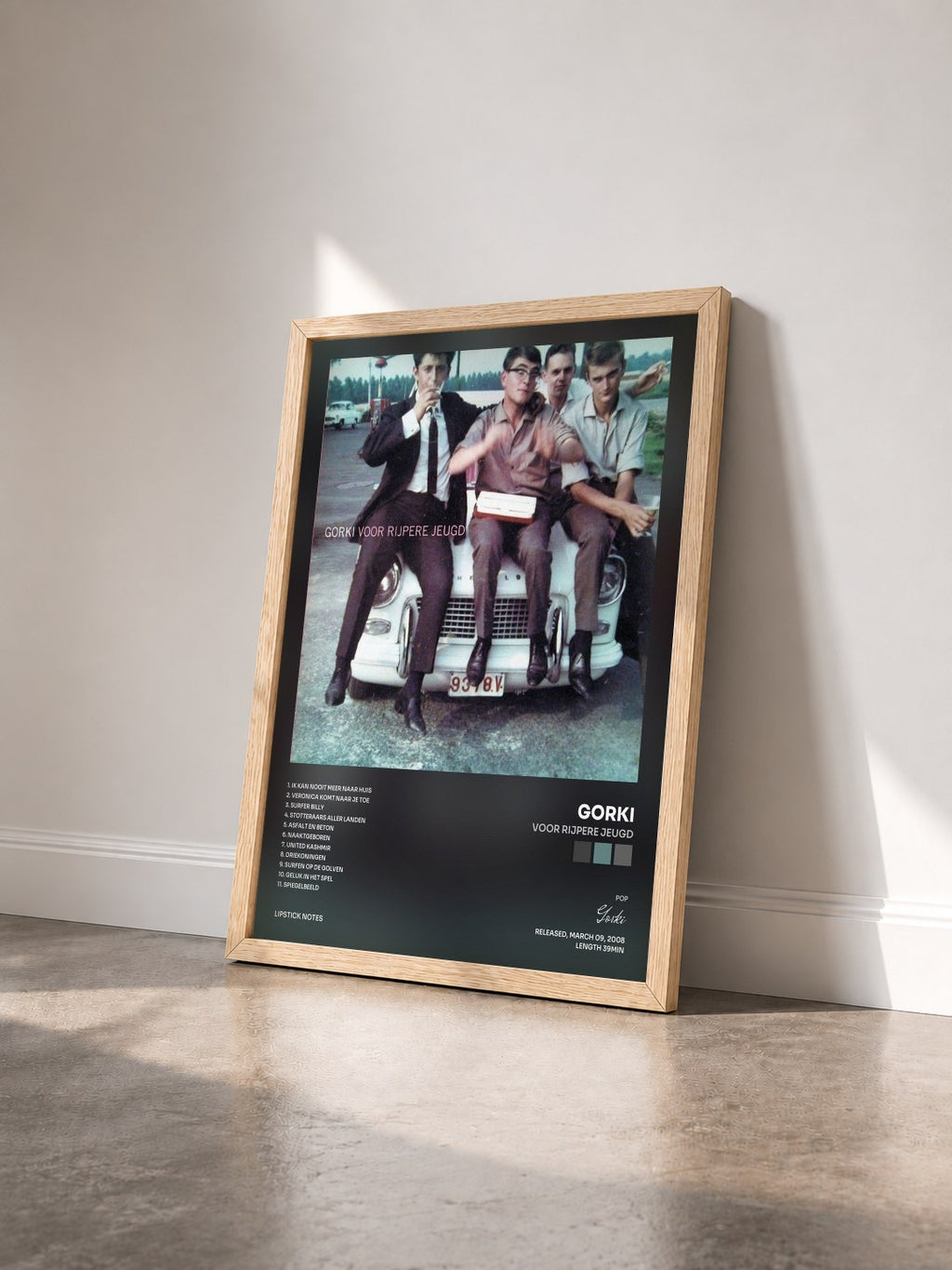 #bois Tableau de l'album Voor Rijpere Jeugd de Gorki vu de trois quarts, cadre en bois brut