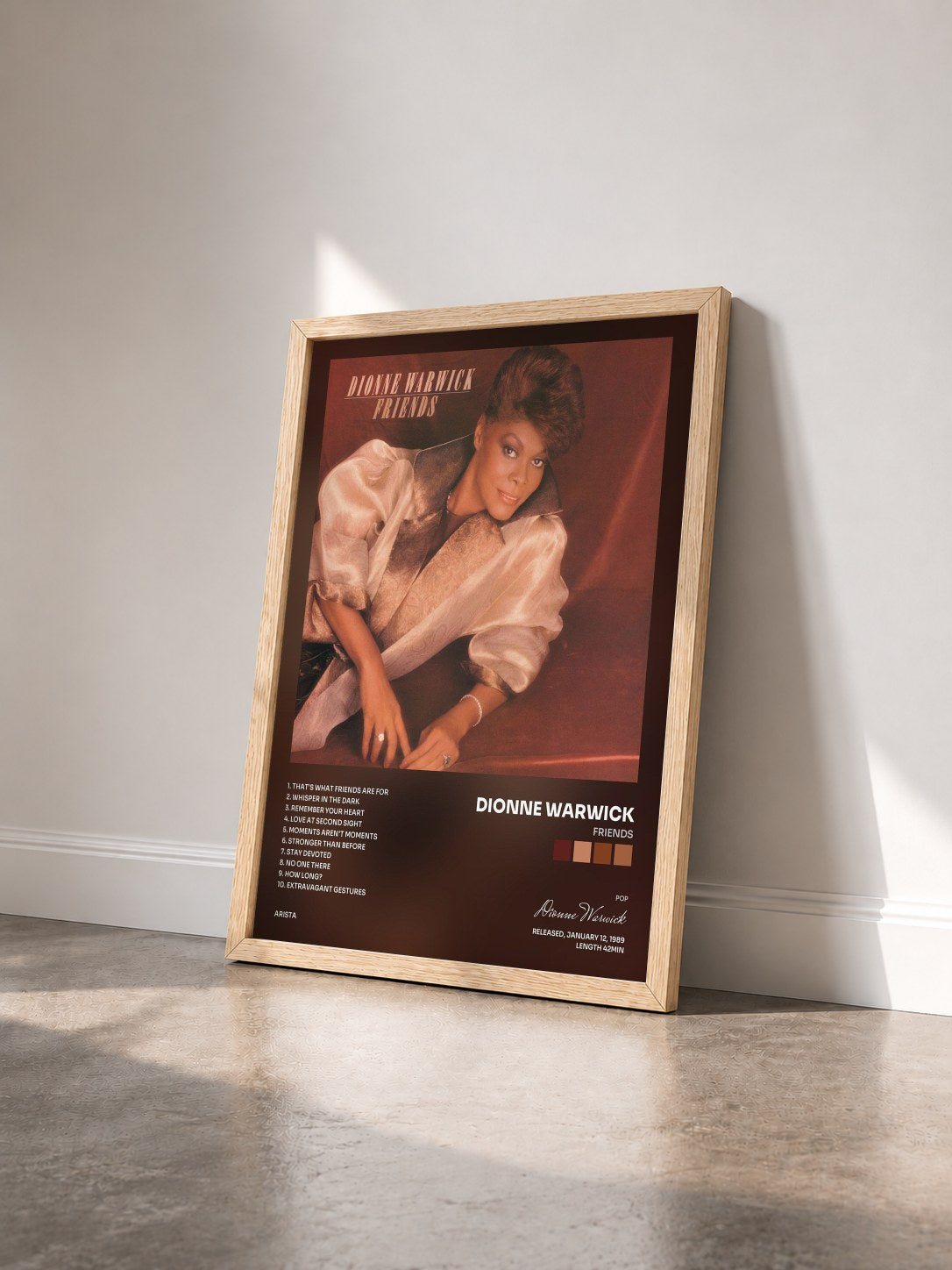 #bois Tableau de l'album Friends de Dionne Warwick vu de trois quarts, cadre en bois brut