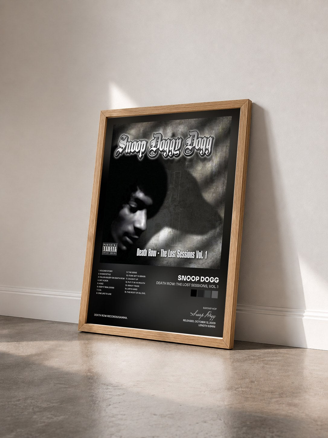 #bois Tableau de l'album Death Row: The Lost Sessions, Vol. 1 de Snoop Dogg vu de trois quarts, cadre en bois brut
