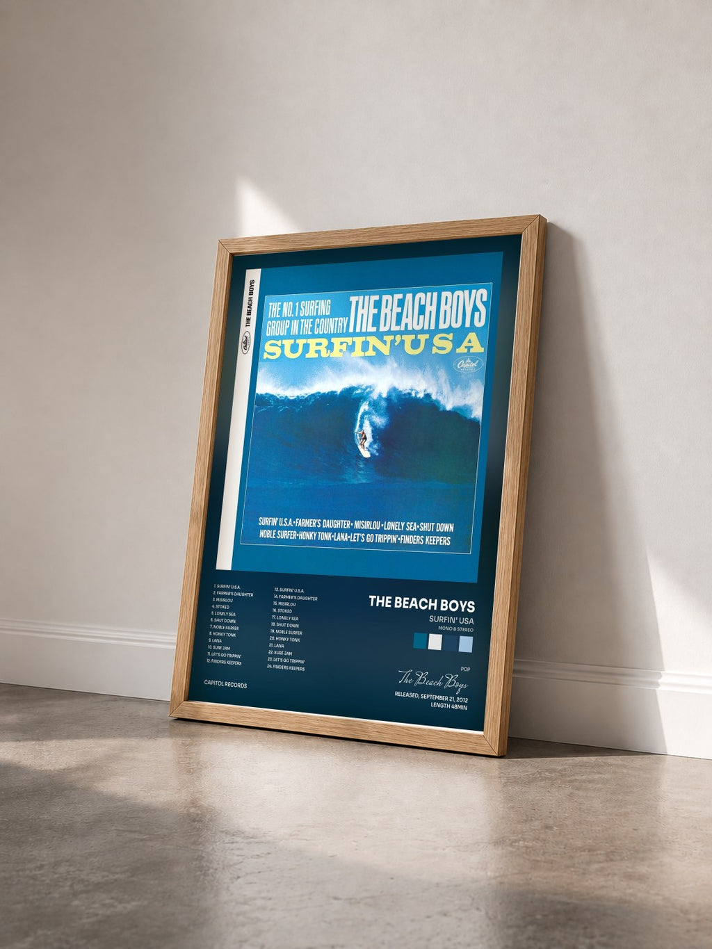 #bois Tableau de l'album Surfin' USA (Mono & Stereo) de The Beach Boys vu de trois quarts, cadre en bois brut