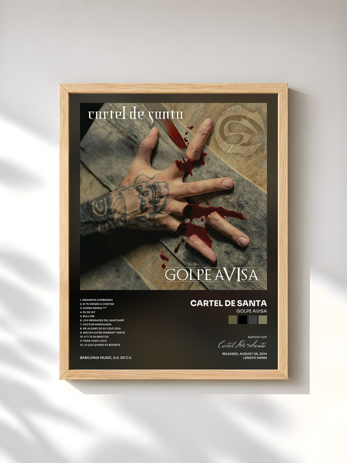 #bois Tableau de l'album Golpe Avisa de Cartel De Santa, cadre en bois brut, imprimé et encadré en France