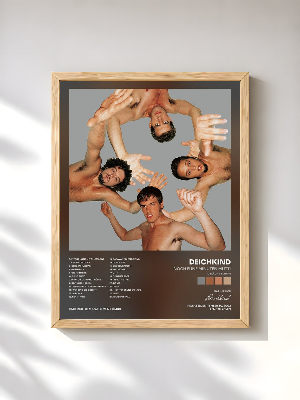 #bois Tableau de l'album Noch fünf Minuten Mutti (Jubiläums-Edition) de Deichkind, cadre en bois brut, imprimé et encadré en France