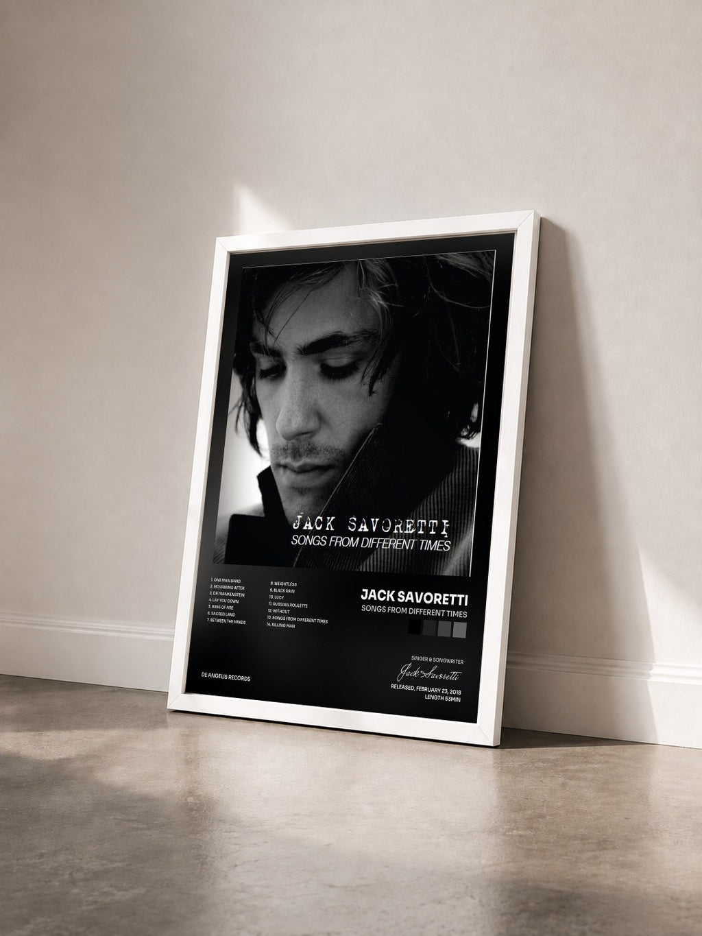 #blanc Tableau de l'album Songs From Different Times de Jack Savoretti vu de trois quarts, cadre blanc