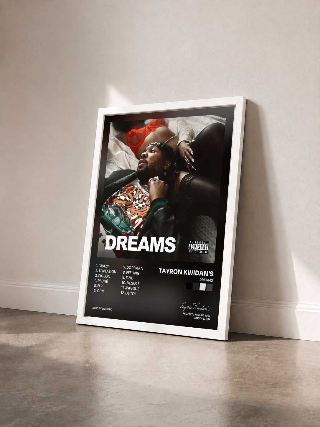 #blanc Tableau de l'album Dreams de Tayron Kwidan's vu de trois quarts, cadre blanc