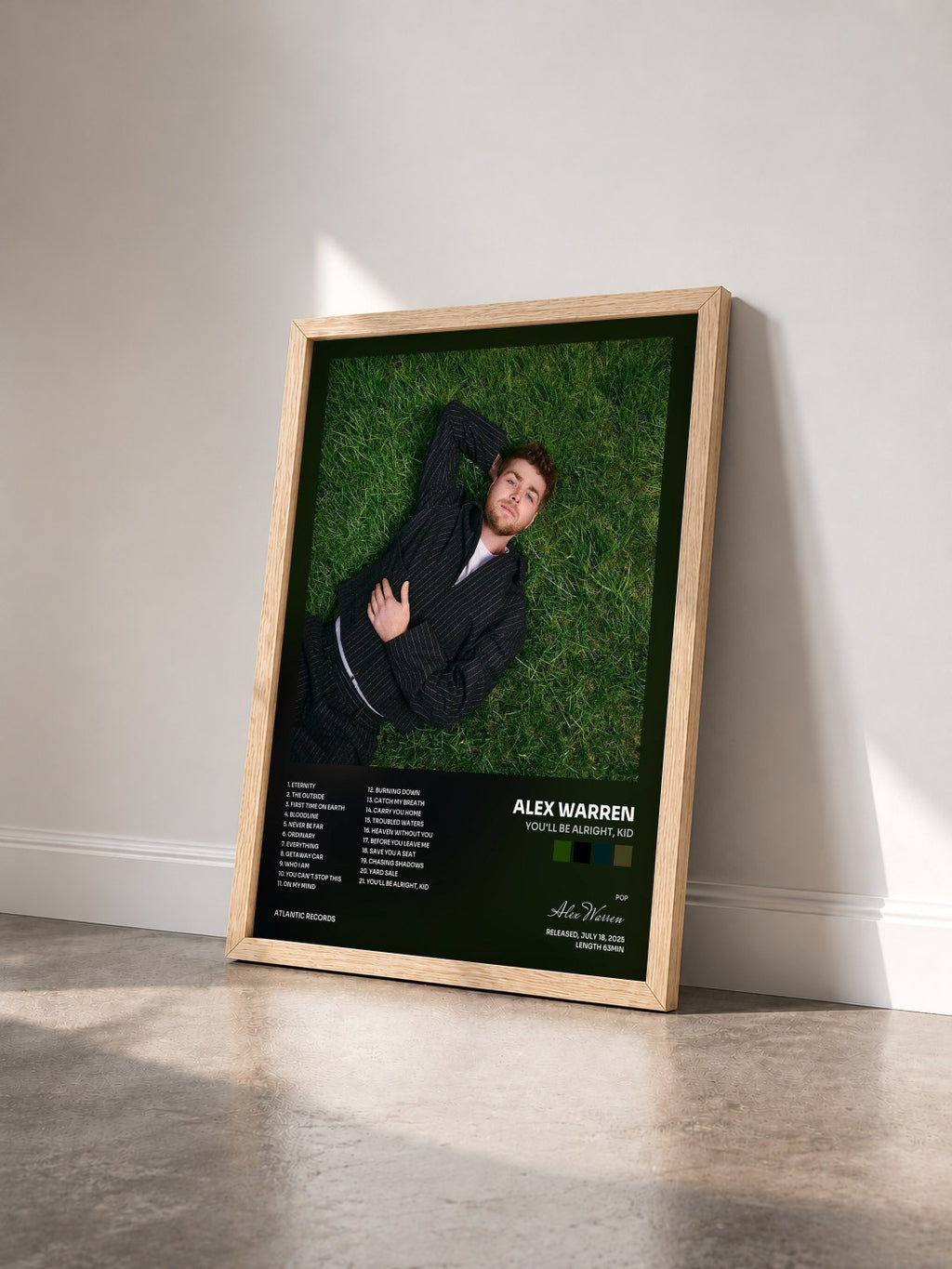 #bois Tableau de l'album You'll Be Alright, Kid de Alex Warren vu de trois quarts, cadre en bois brut