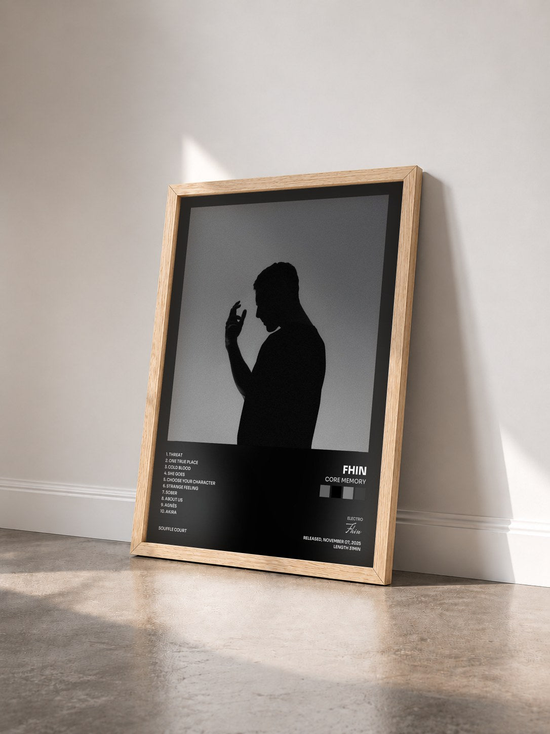 #bois Tableau de l'album Core Memory de Fhin vu de trois quarts, cadre en bois brut