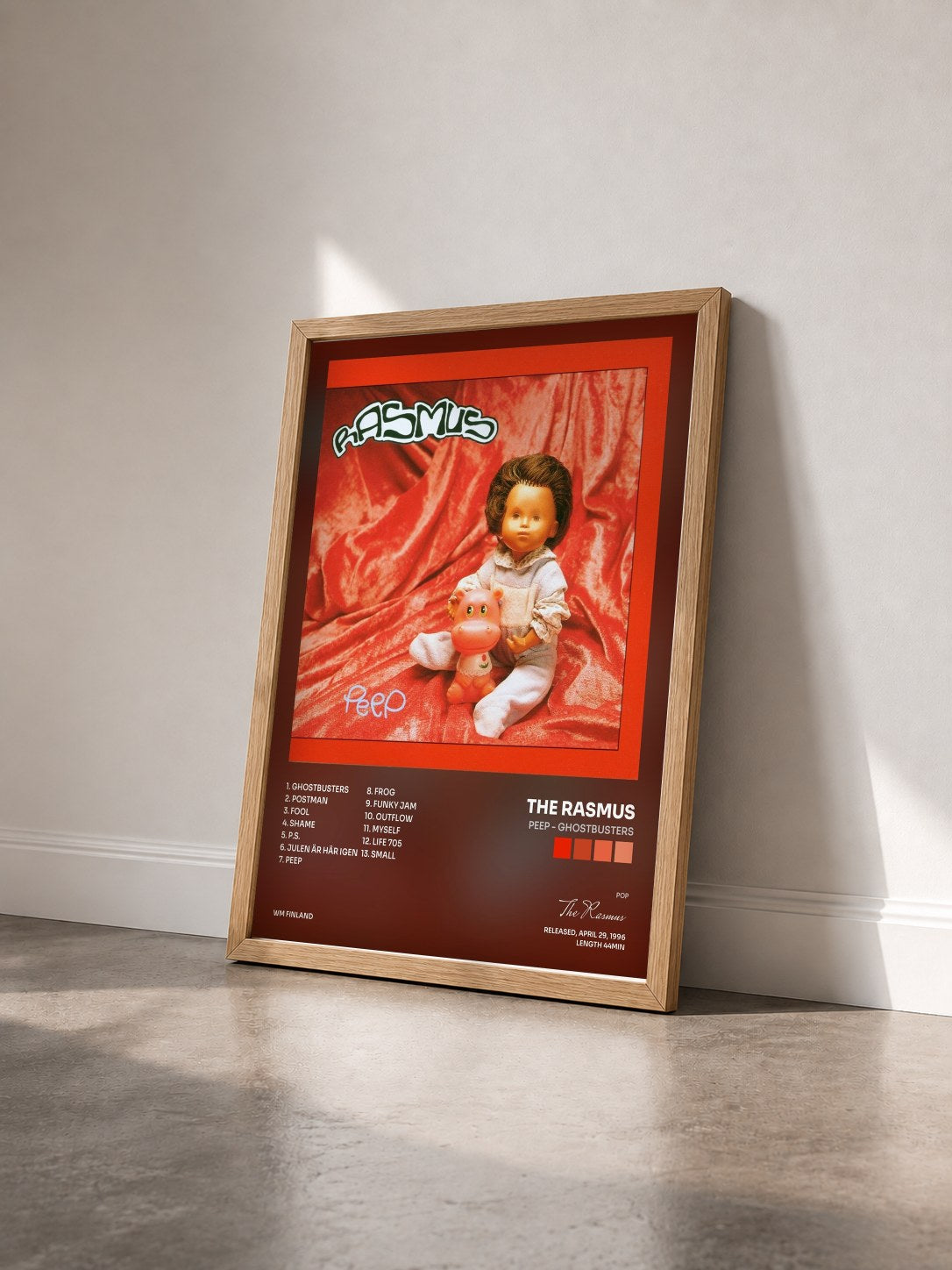 #bois Tableau de l'album Peep - Ghostbusters de The Rasmus vu de trois quarts, cadre en bois brut