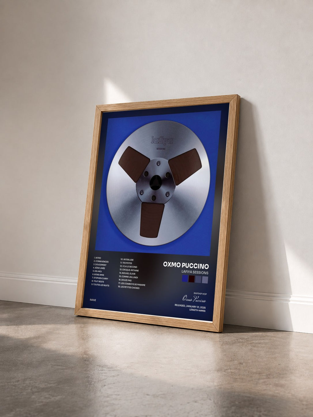#bois Tableau de l'album LAFIYA SESSIONS de Oxmo Puccino vu de trois quarts, cadre en bois brut