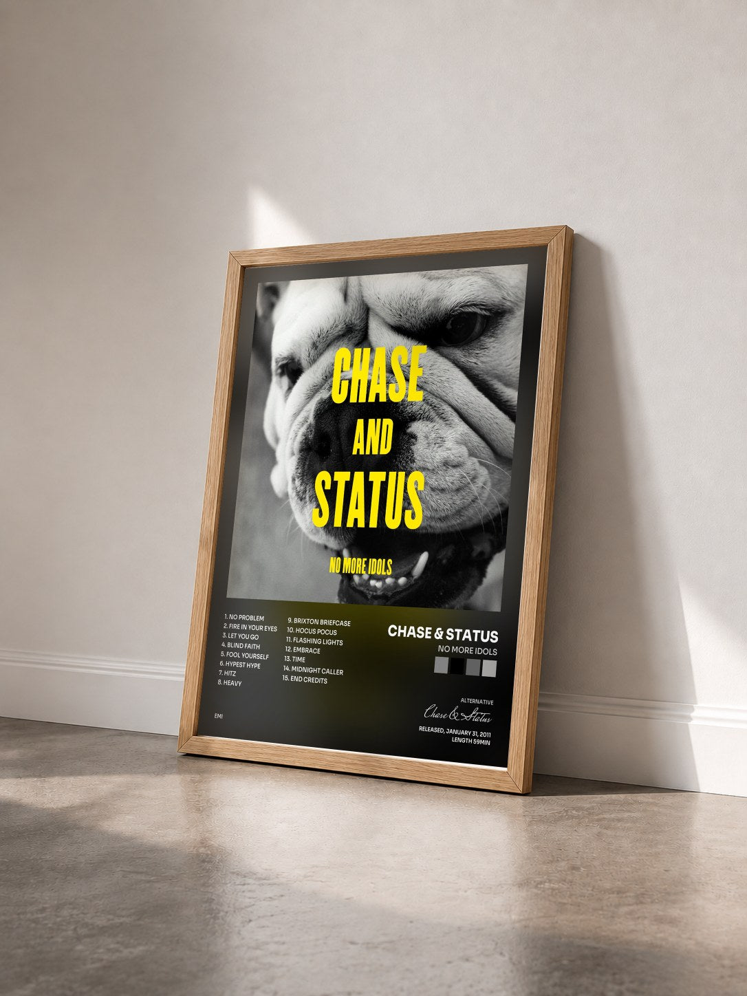 #bois Tableau de l'album No More Idols de Chase & Status vu de trois quarts, cadre en bois brut