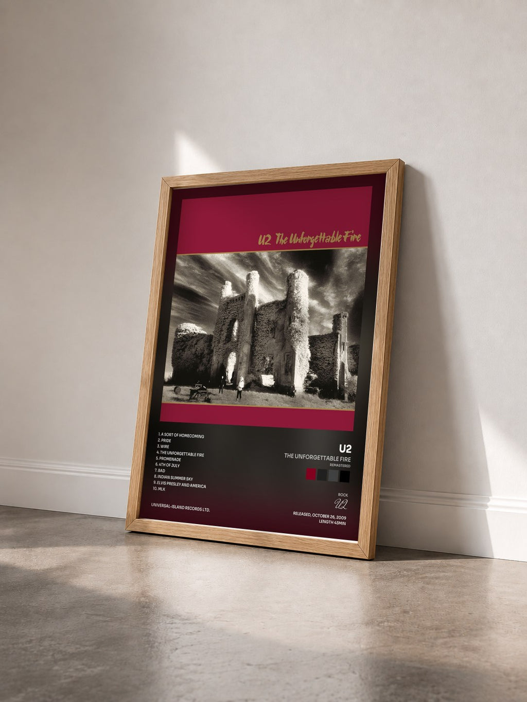 #bois Tableau de l'album The Unforgettable Fire (Remastered) de U2 vu de trois quarts, cadre en bois brut