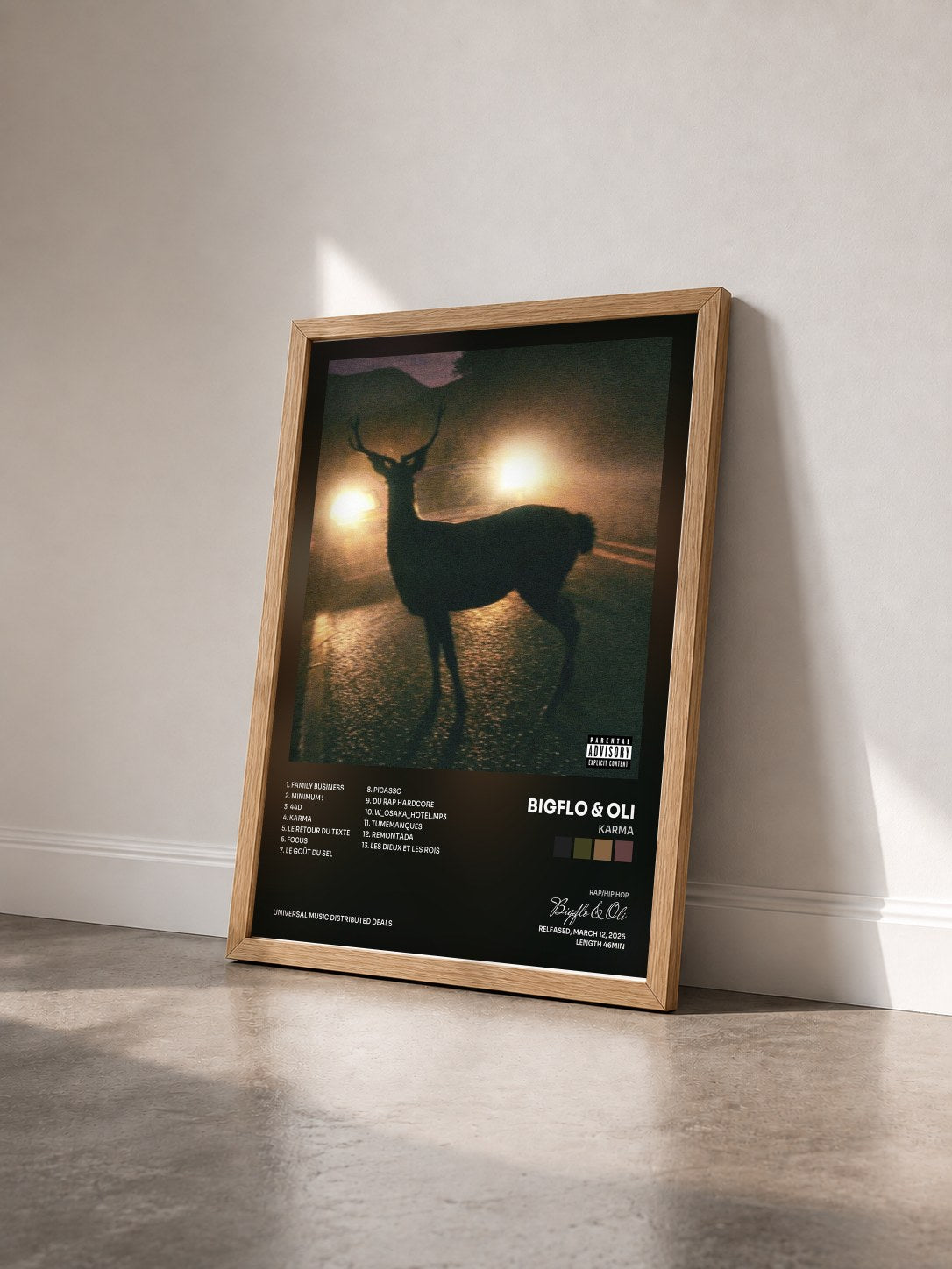 #bois Tableau de l'album Karma de Bigflo & Oli vu de trois quarts, cadre en bois brut