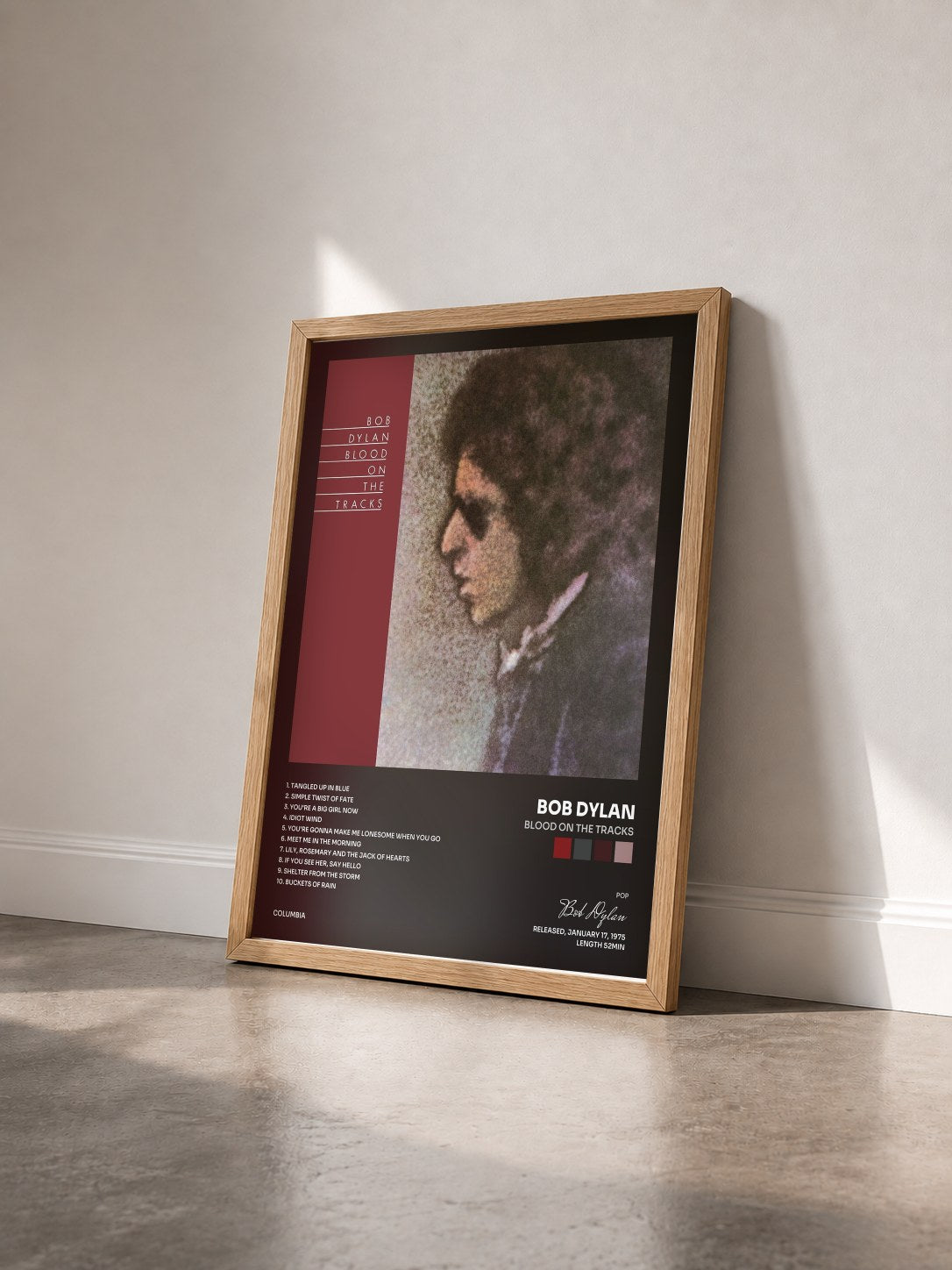 #bois Tableau de l'album Blood On The Tracks de Bob Dylan vu de trois quarts, cadre en bois brut