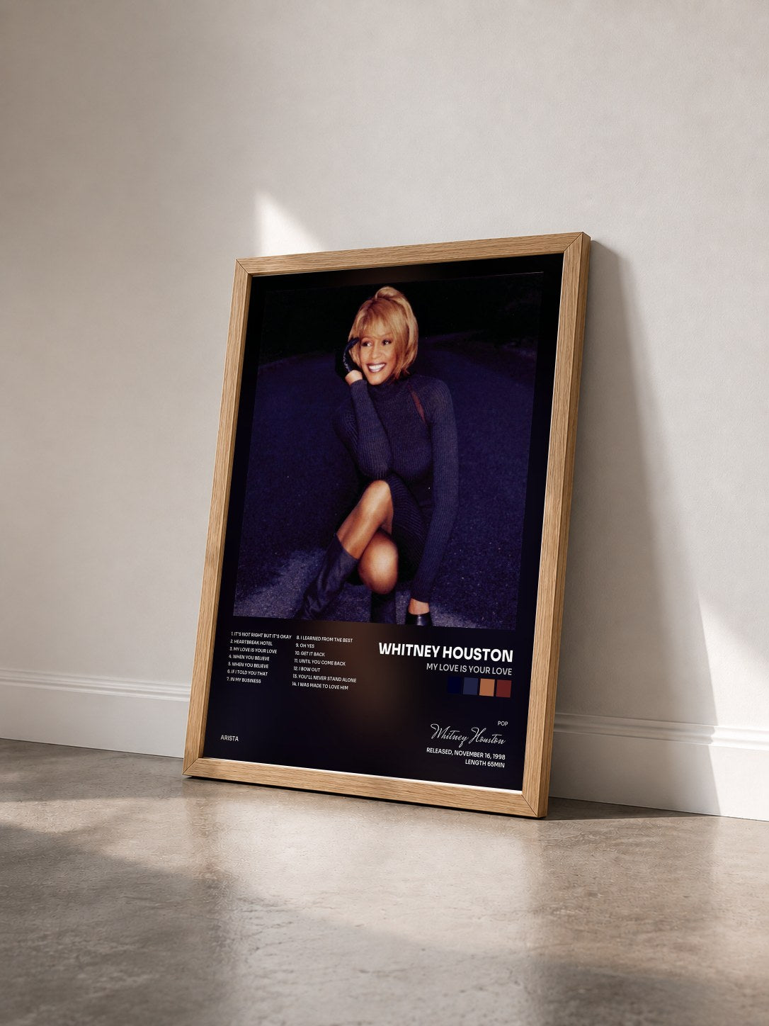 #bois Tableau de l'album My Love Is Your Love de Whitney Houston vu de trois quarts, cadre en bois brut