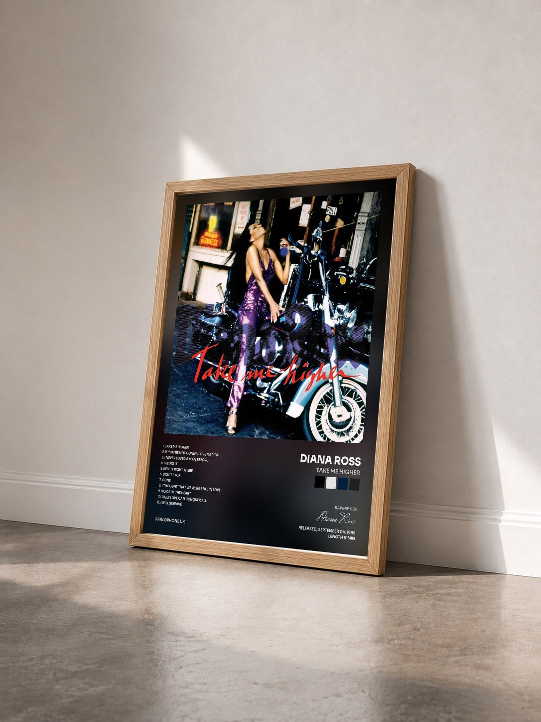 #bois Tableau de l'album Take Me Higher de Diana Ross vu de trois quarts, cadre en bois brut
