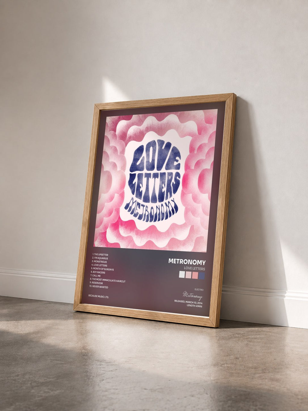 #bois Tableau de l'album Love Letters de Metronomy vu de trois quarts, cadre en bois brut
