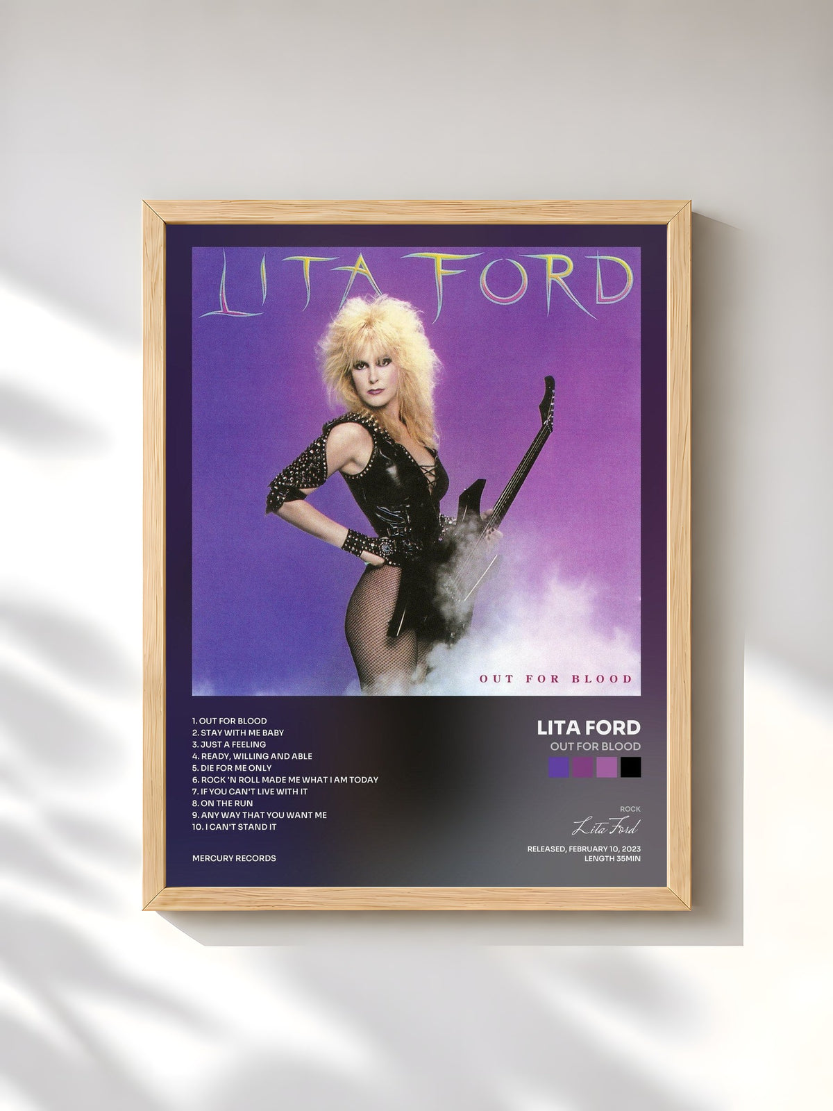 #bois Tableau de l'album Out For Blood de Lita Ford, cadre en bois brut, imprimé et encadré en France
