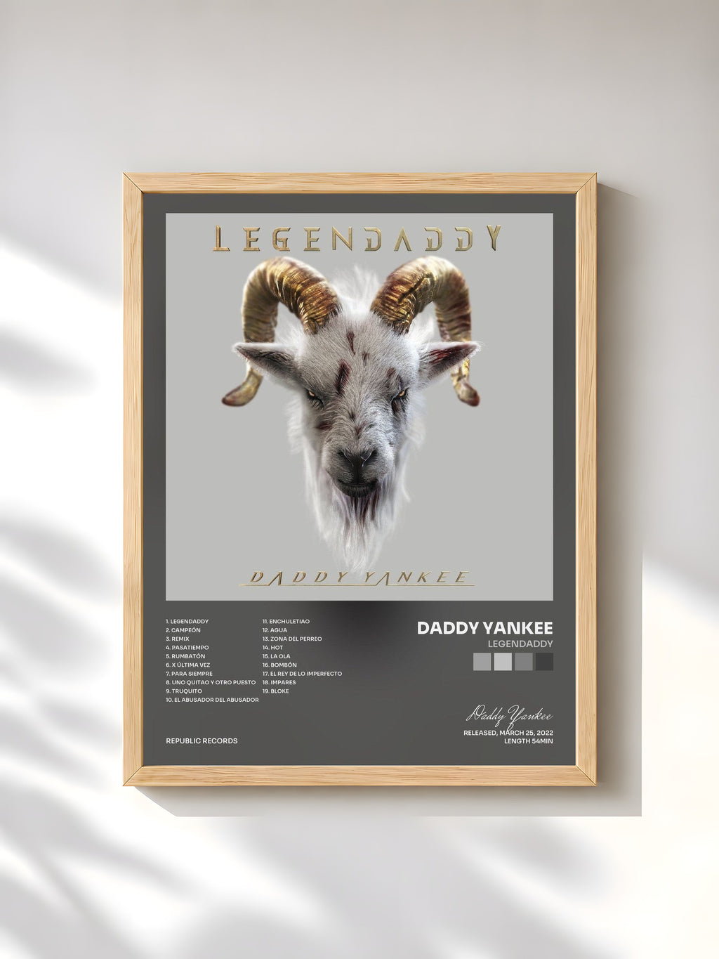 #bois Tableau de l'album LEGENDADDY de Daddy Yankee, cadre en bois brut, imprimé et encadré en France