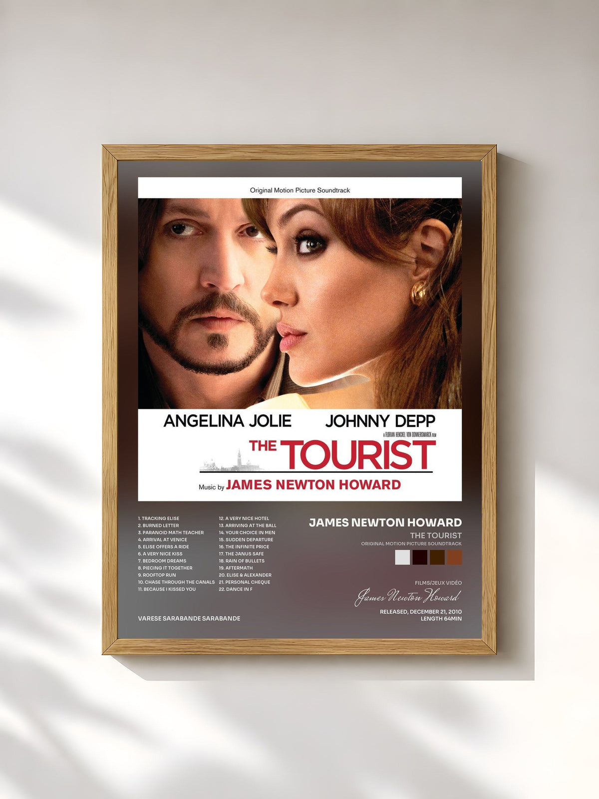 #bois Tableau de l'album The Tourist (Original Motion Picture Soundtrack) de James Newton Howard, cadre en bois brut, imprimé et encadré en France