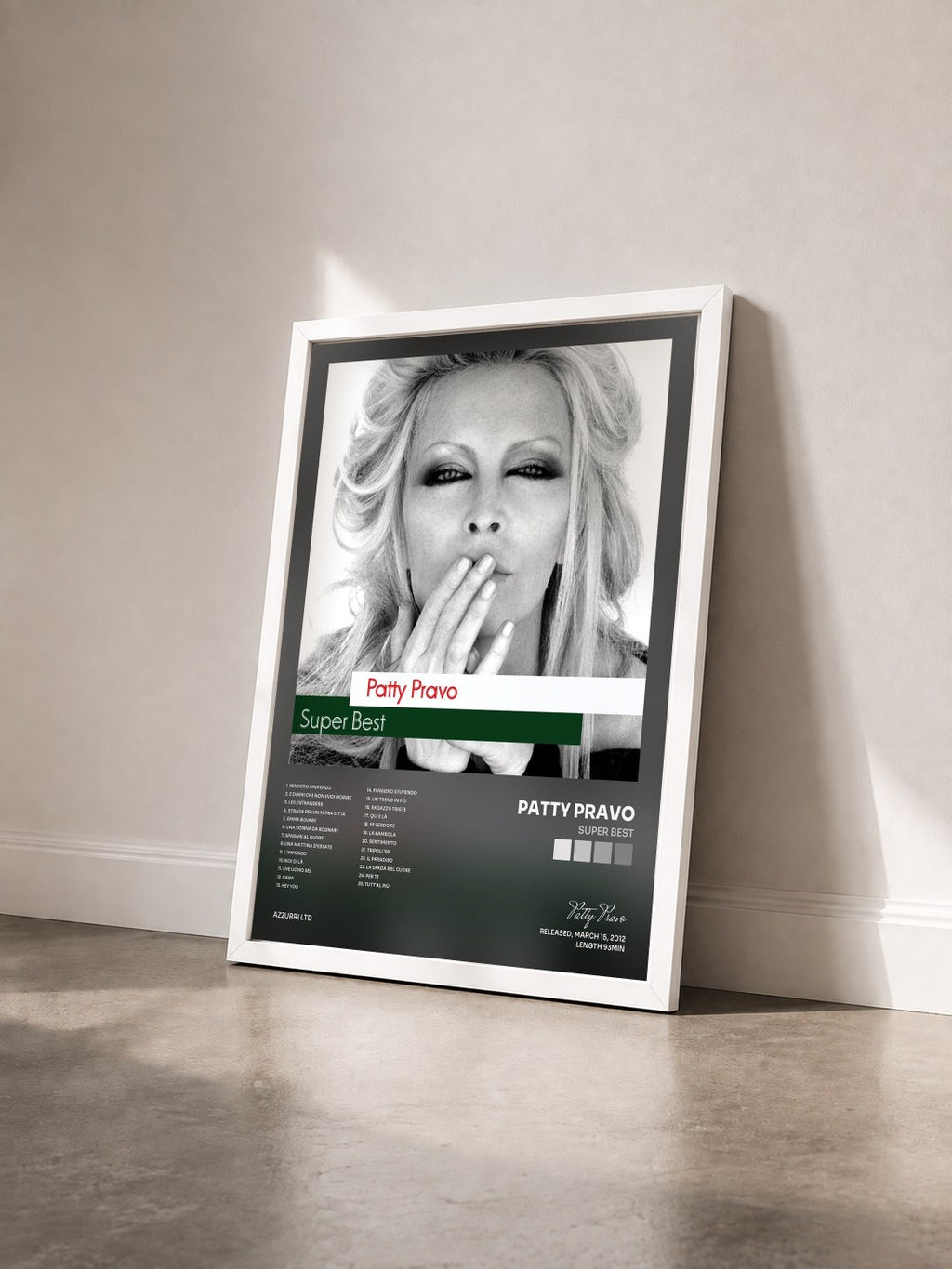 #blanc Tableau de l'album Super Best de Patty Pravo vu de trois quarts, cadre blanc