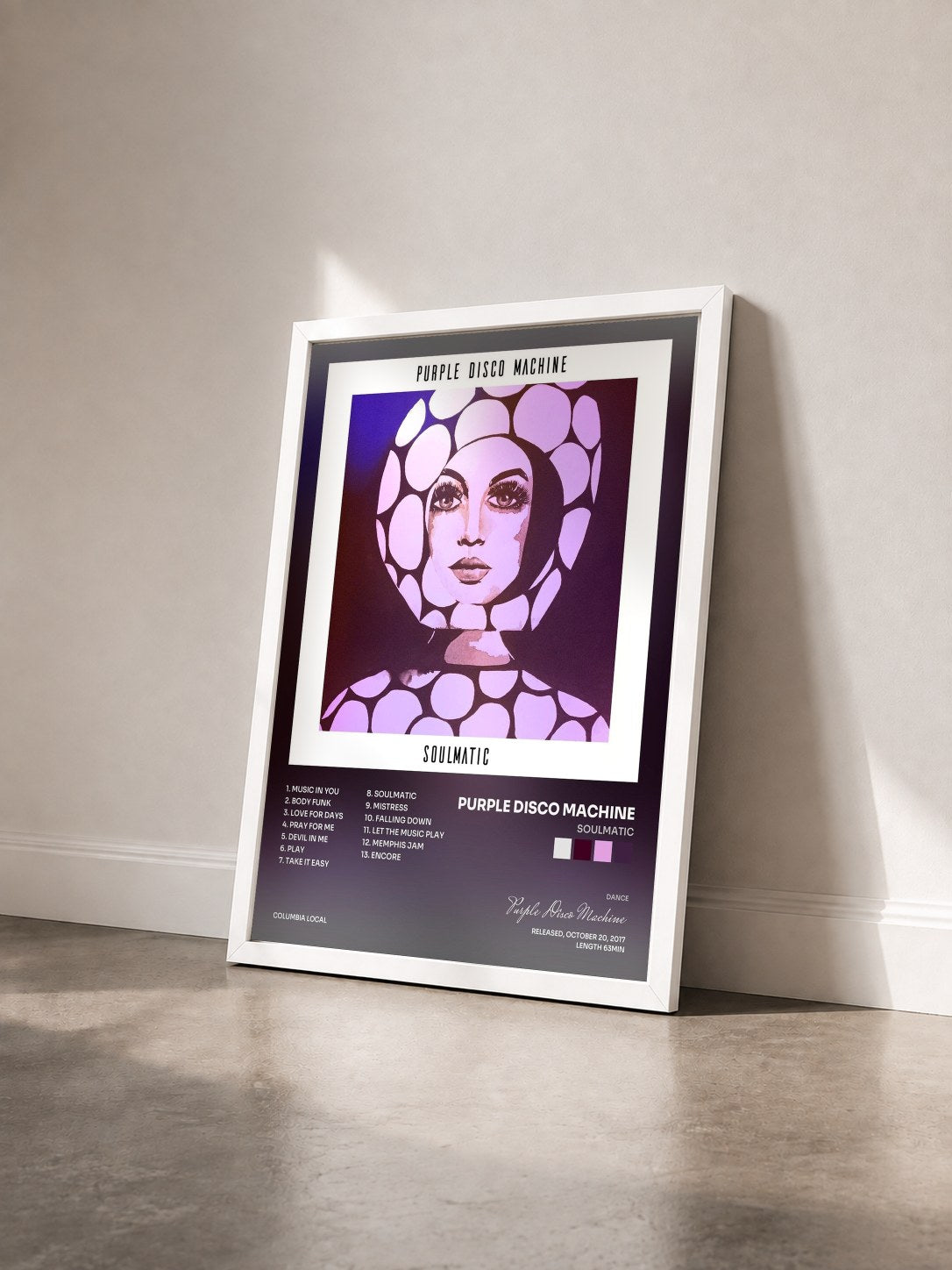 #blanc Tableau de l'album Soulmatic de Purple Disco Machine vu de trois quarts, cadre blanc