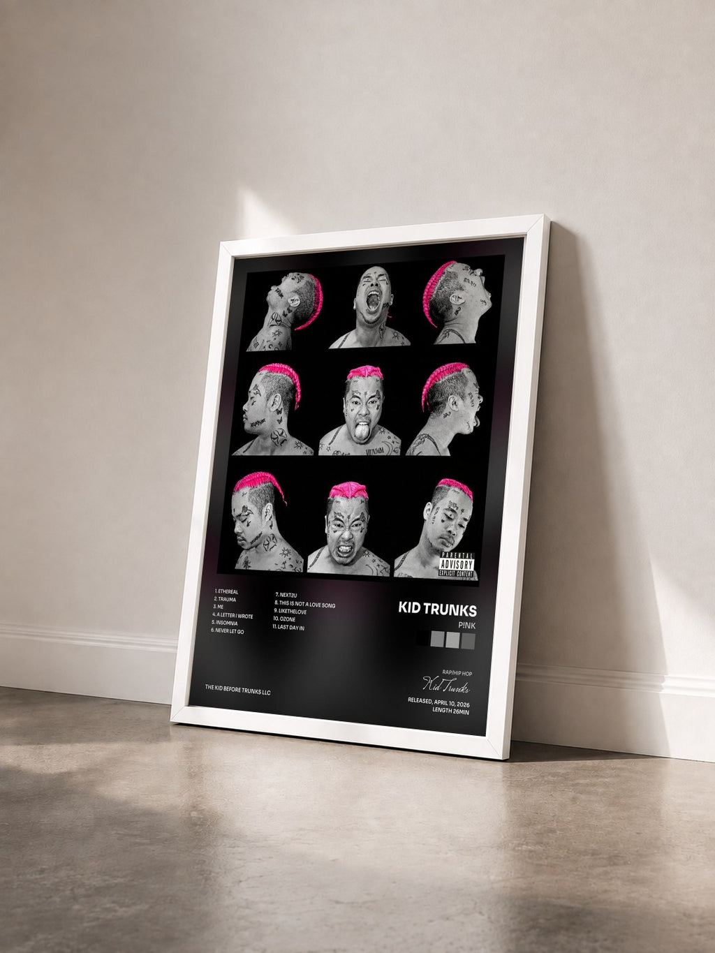 #blanc Tableau de l'album P!NK de Kid Trunks vu de trois quarts, cadre blanc